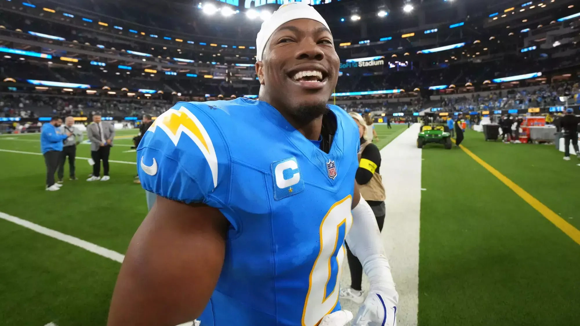 Daiyan Henley NFL: Philadelphia Eagles at Los Angeles Chargers