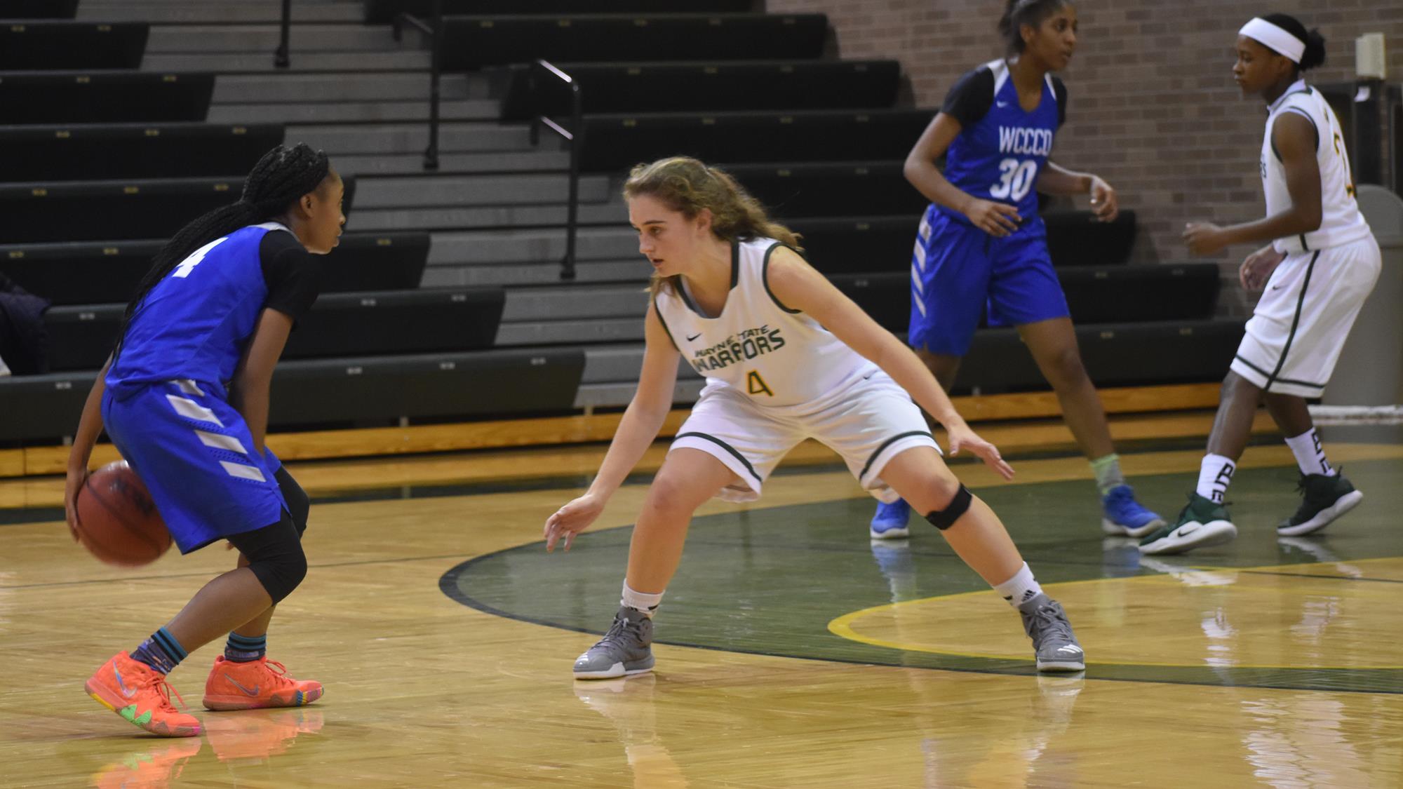 Teresa Diehl and Daejia Hill 2018 action