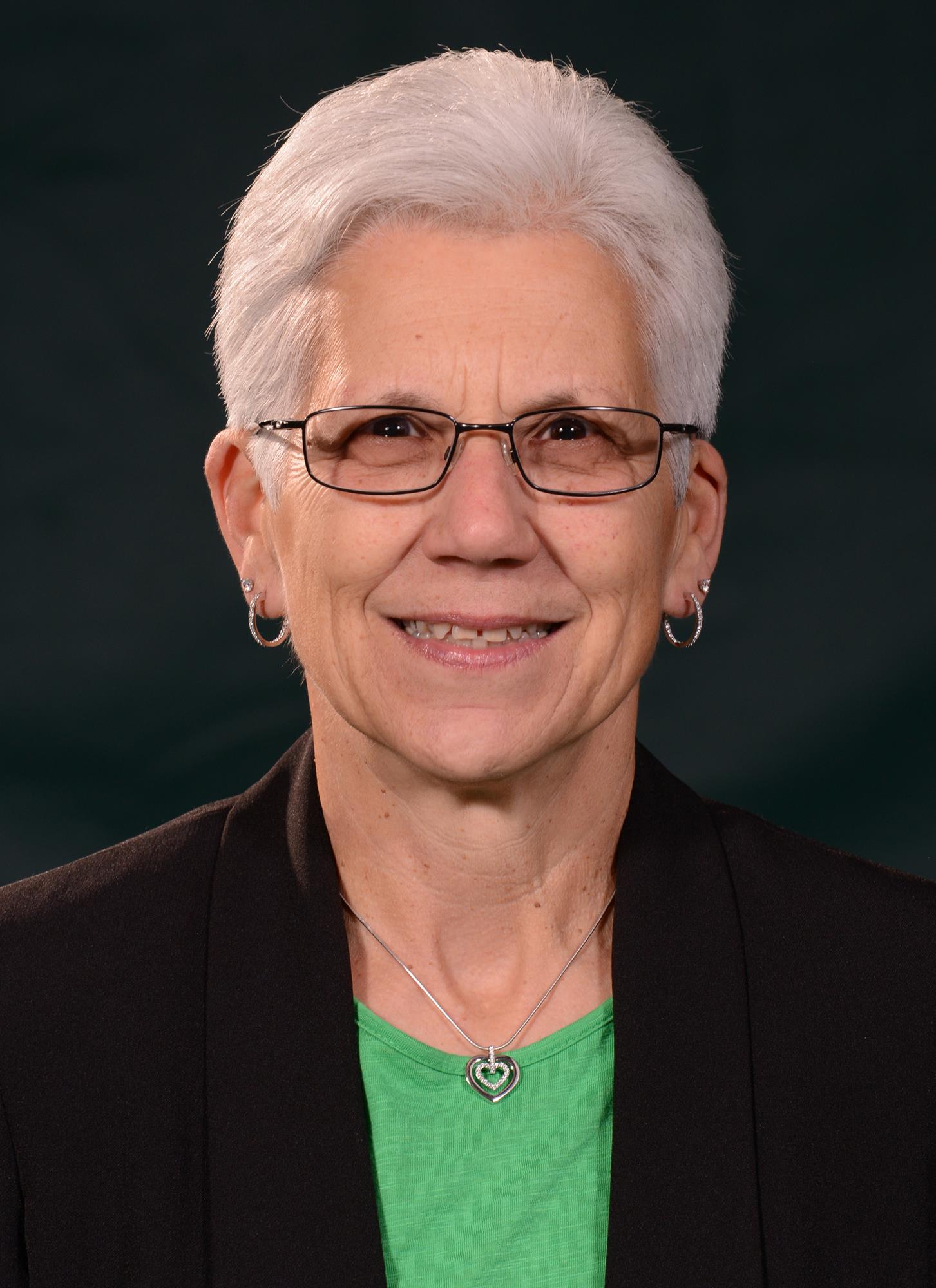 Karen Lafata headshot