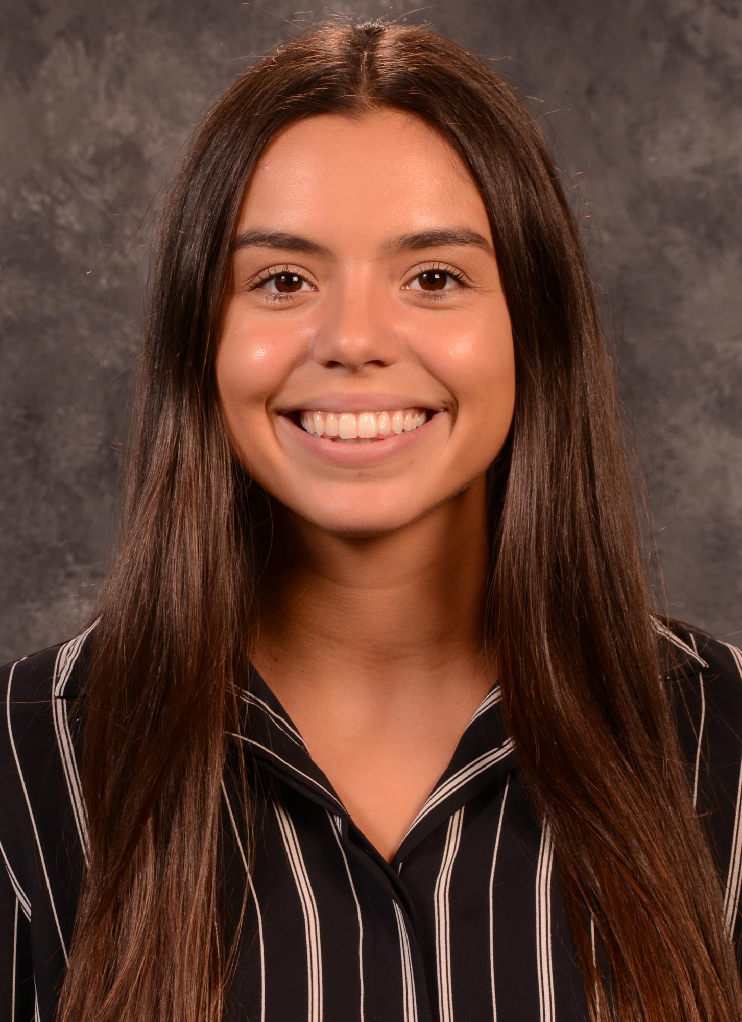 Amanda Ujkashi 2019 headshot