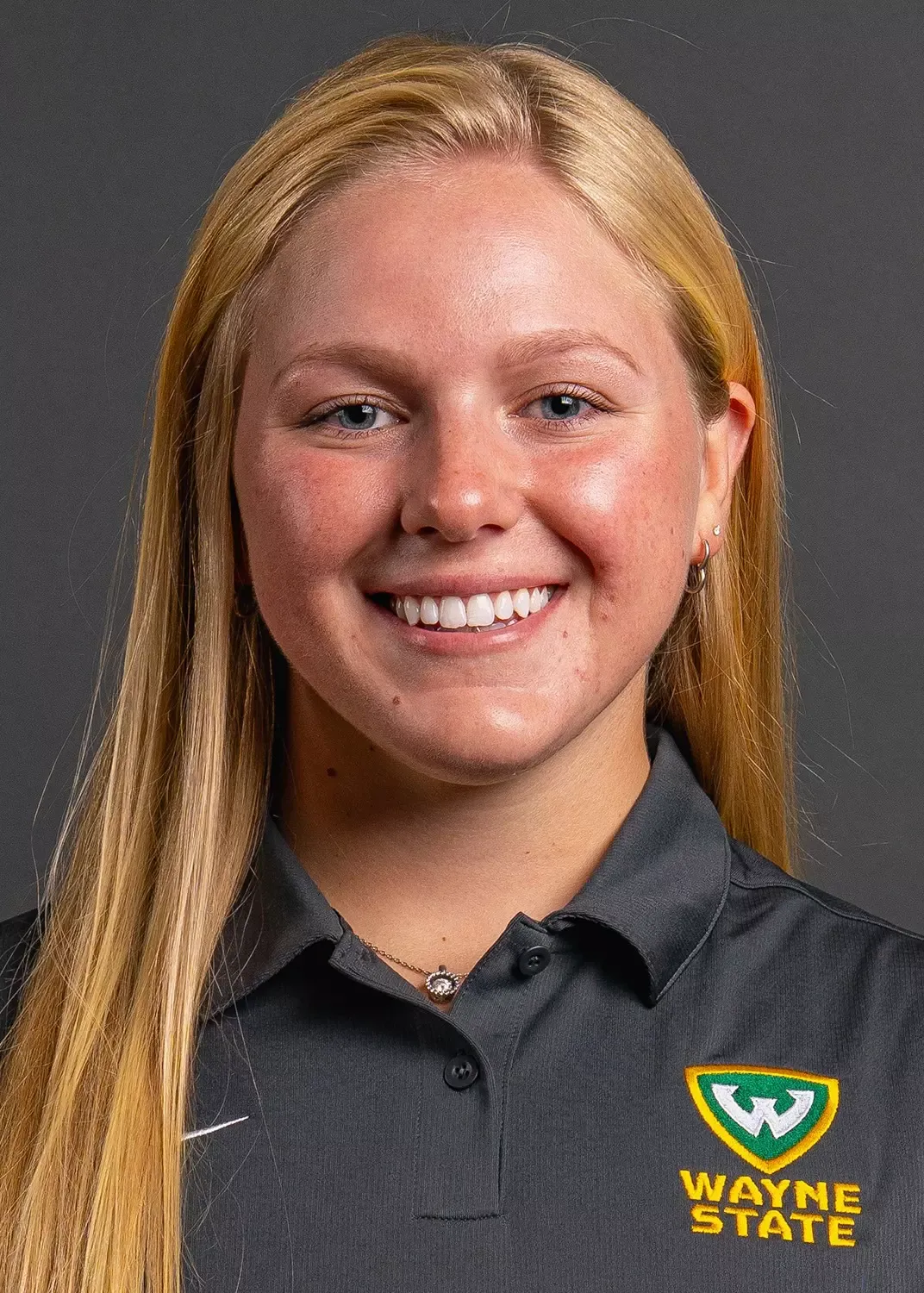 Lindsey Hibbs Headshot