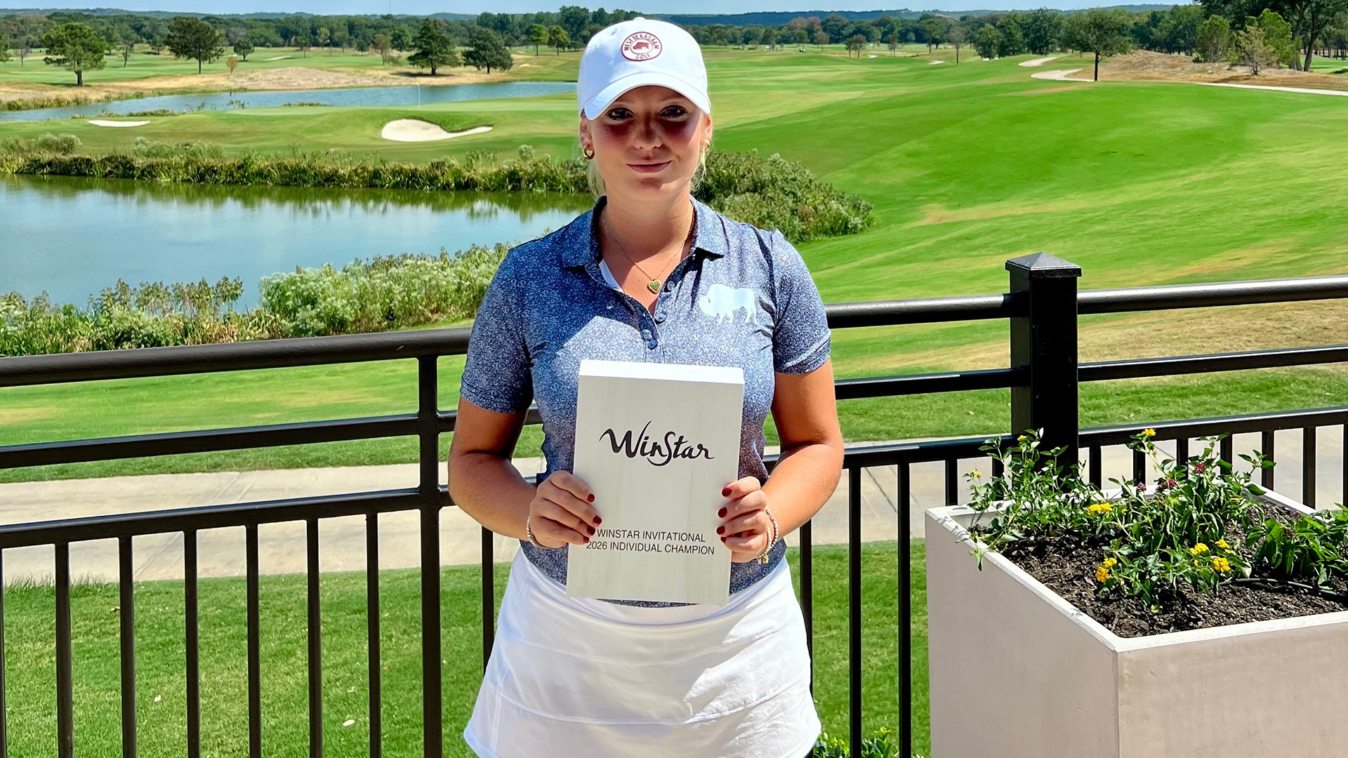 Mia WinStar Champion