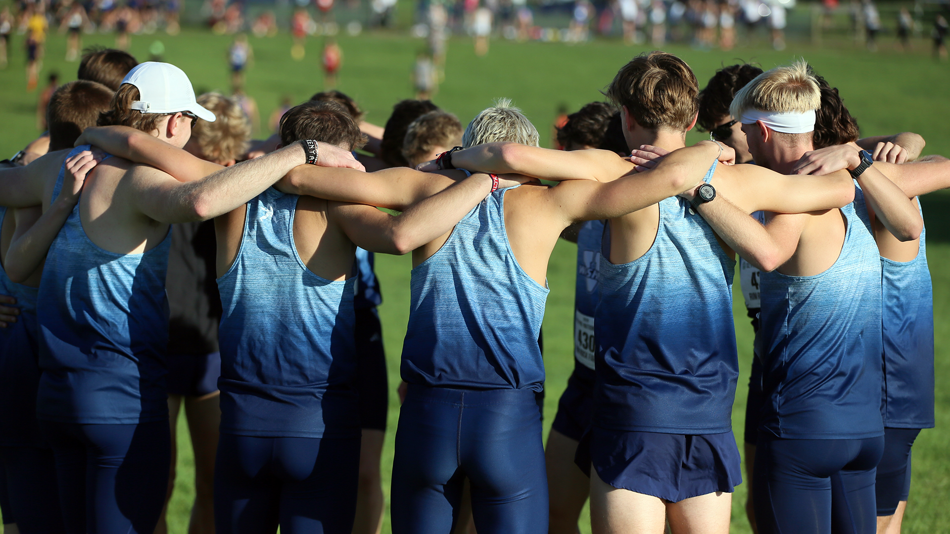 Washburn Ichabod men's and women's cross country at the NCAA D2 Pre-Nationals at Rim Rock Farms