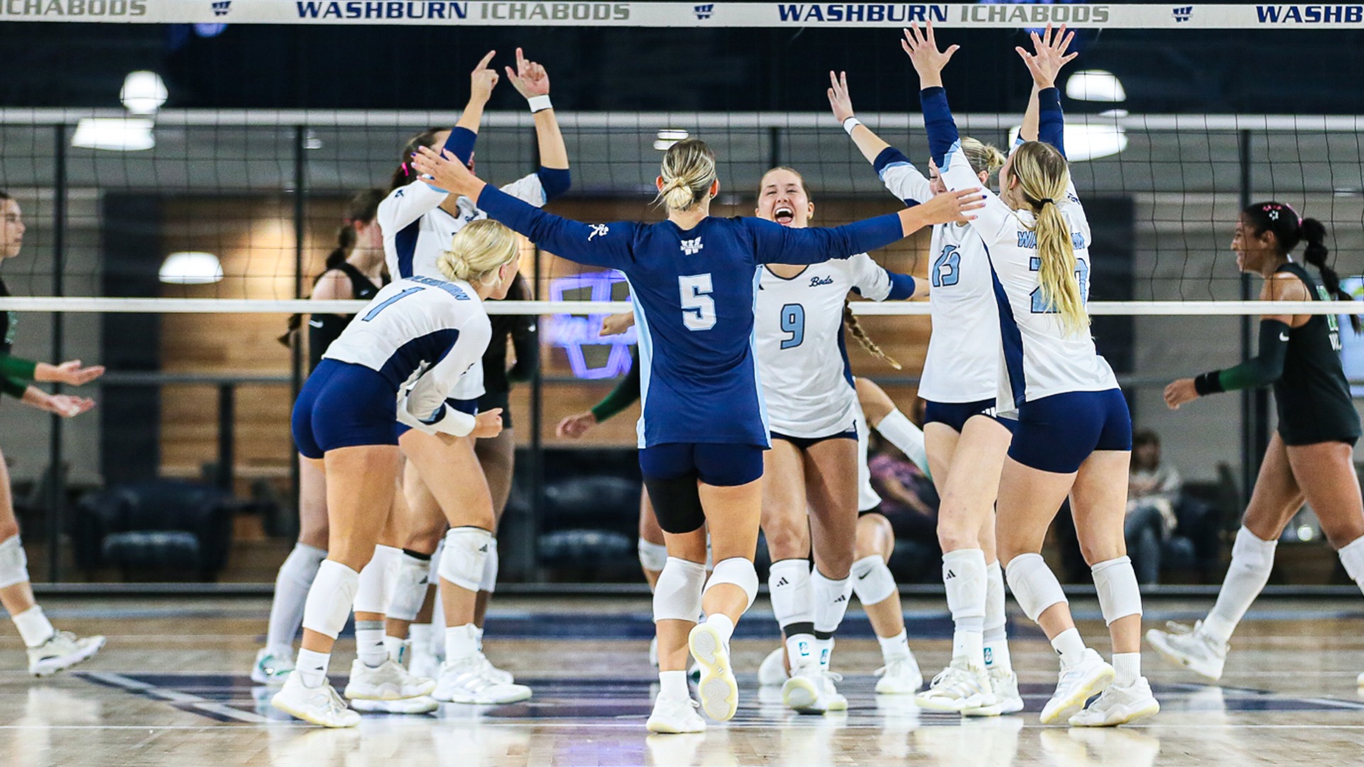 VB celebrate