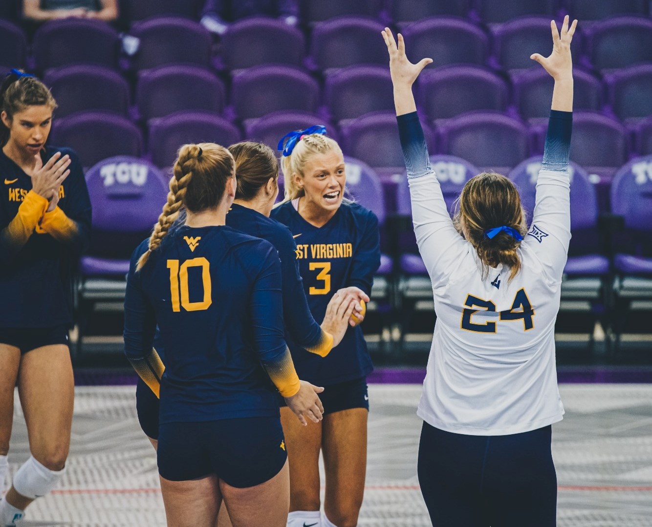 Kamiah Gibson Volleyball West Virginia University Athletics