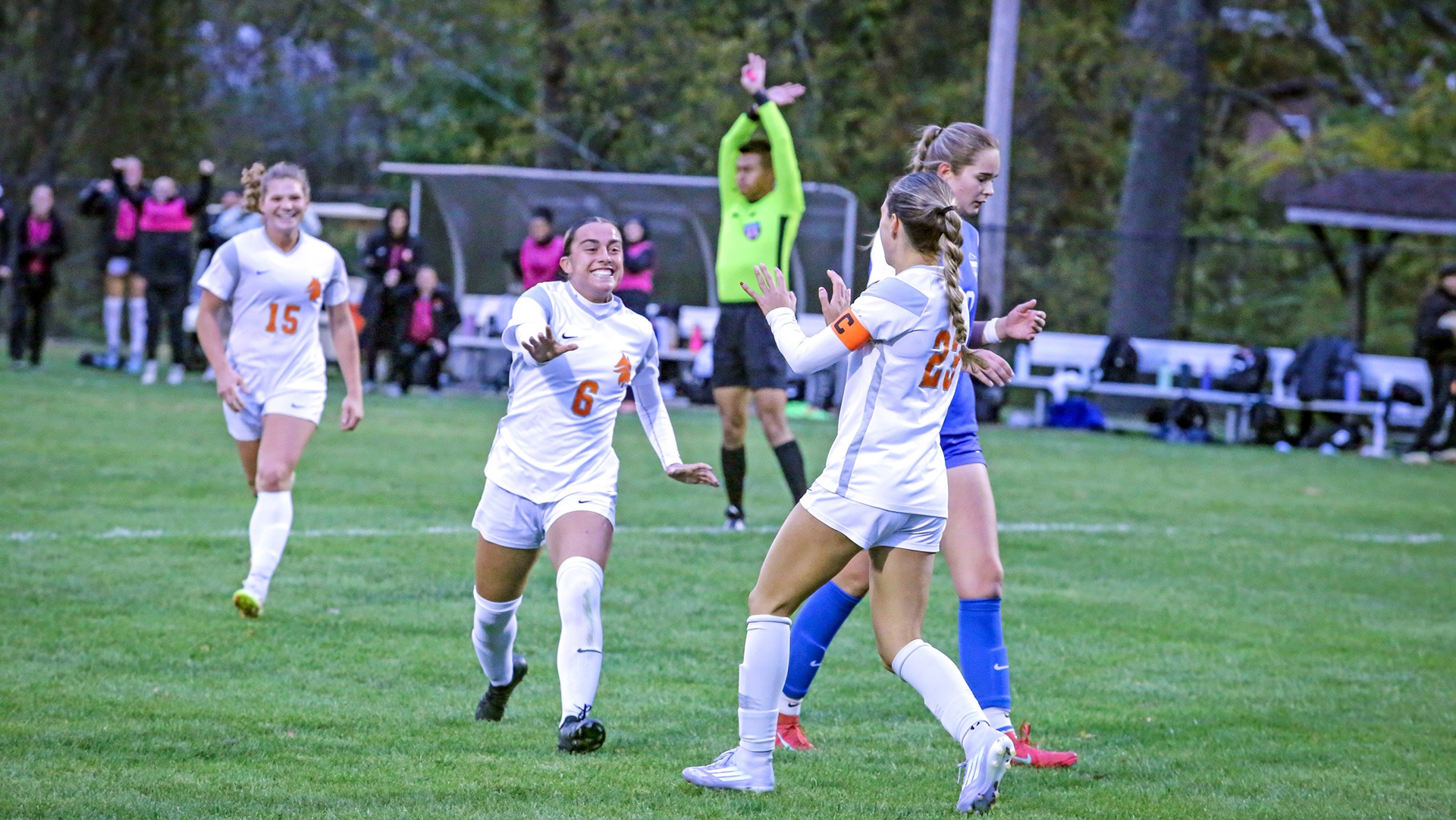 wsoc102225-glenville