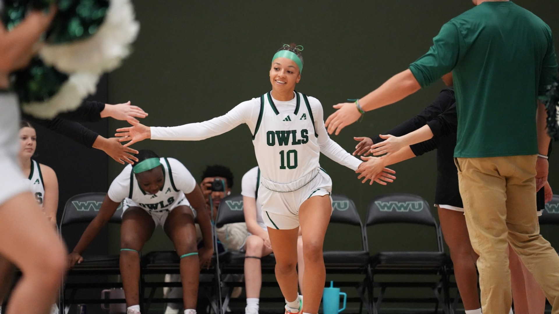 Owls Earn First Win of 2025-26