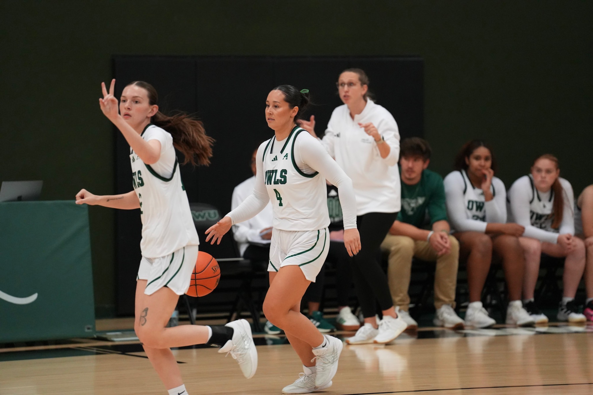 Owls fall short to the pirates