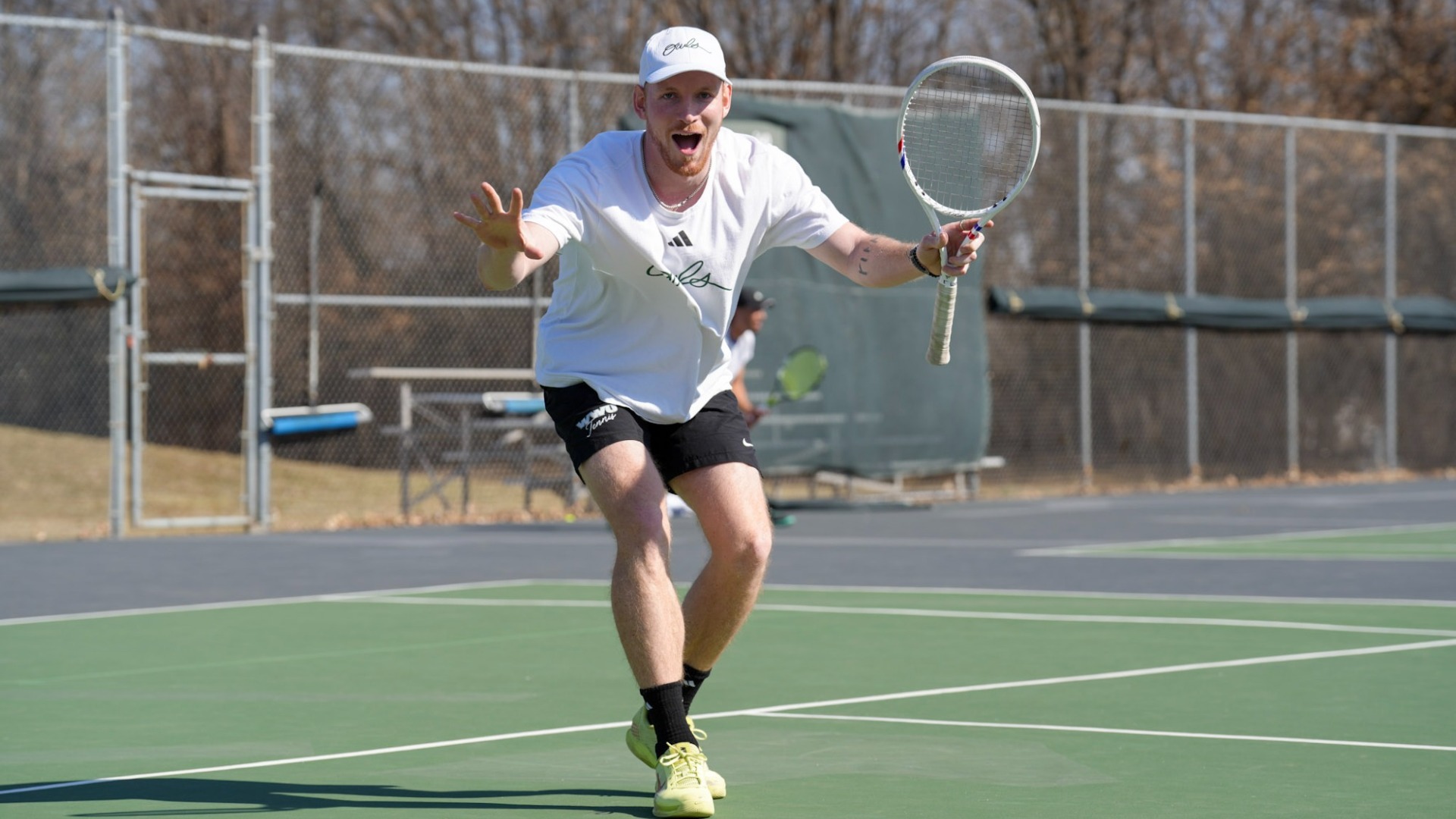 Owls Dominate Threshers, Take 7-0 Sweep (Burton in Game)