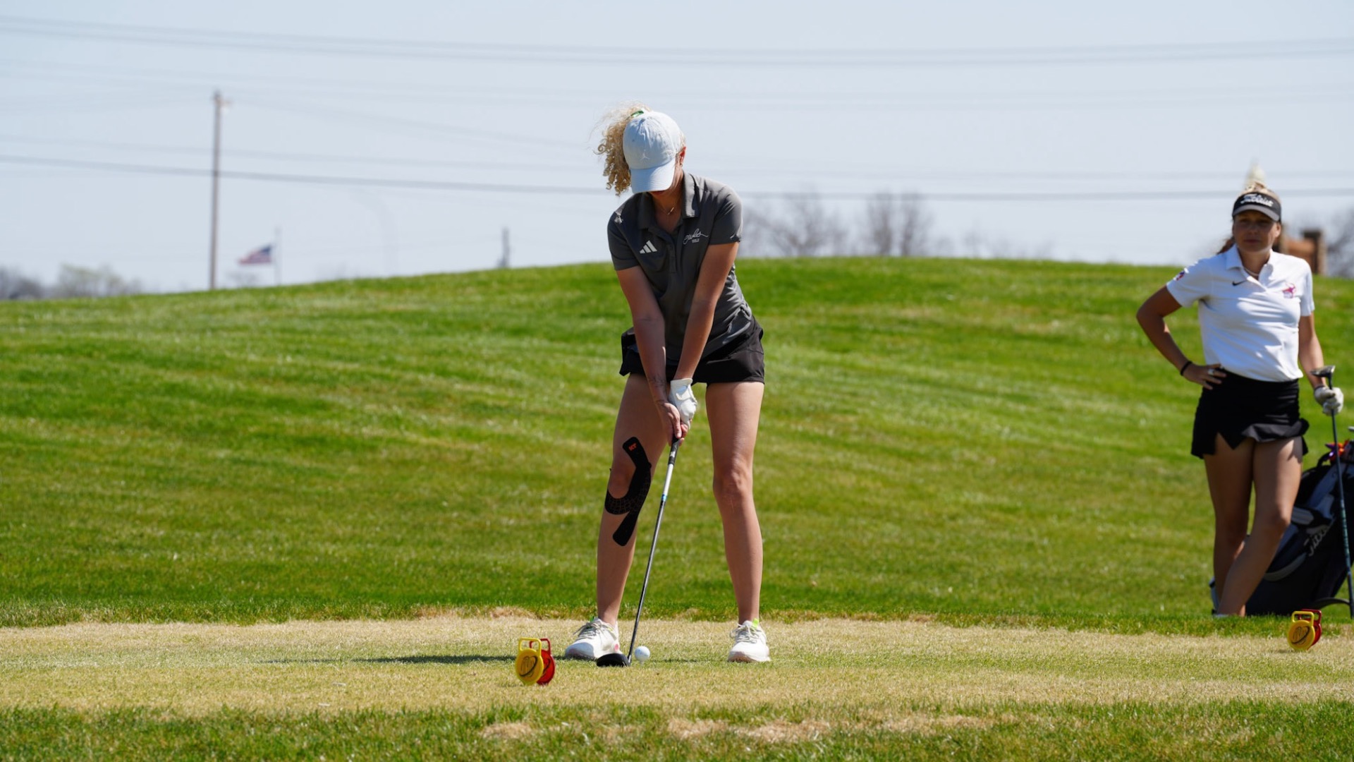 Third-Place Finish for Owls at Missouri Valley