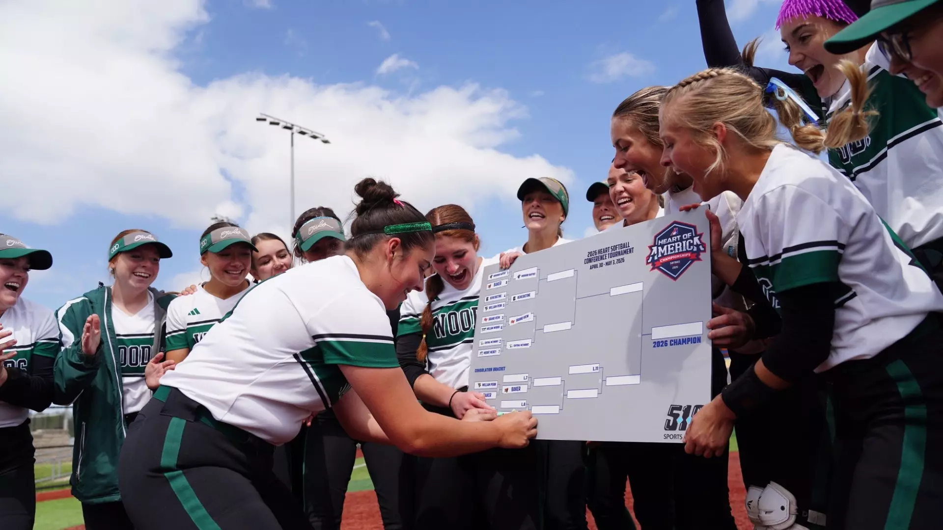 Owls Stay Alive in Heart Conference Tournament