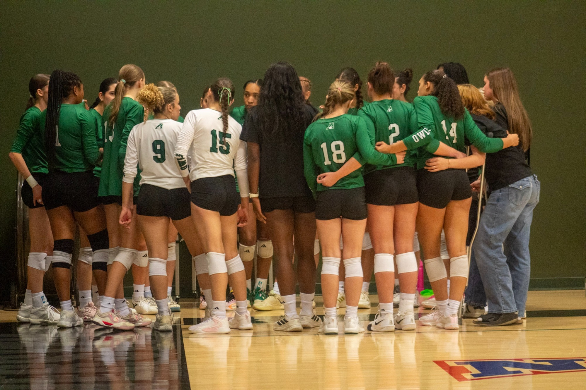 Vball vs MBU