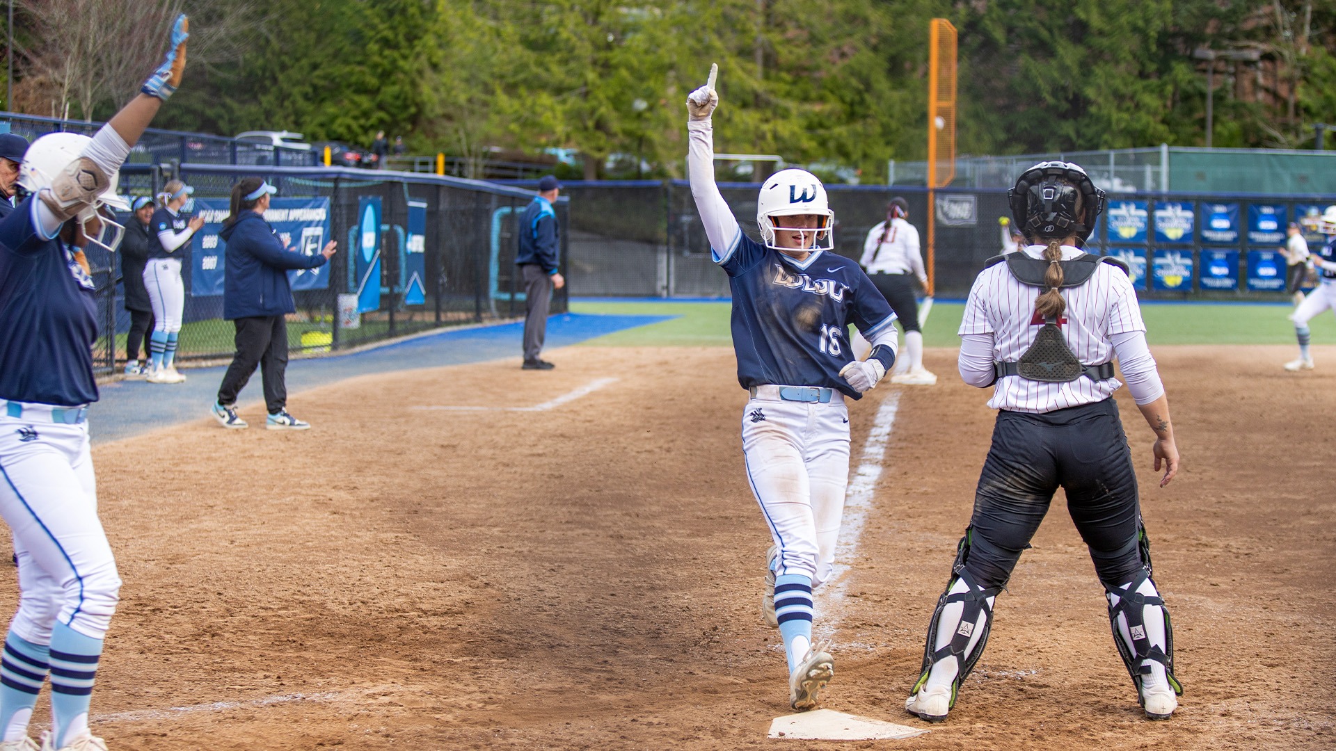 Laila Carpenter Scores a Run vs. CWU