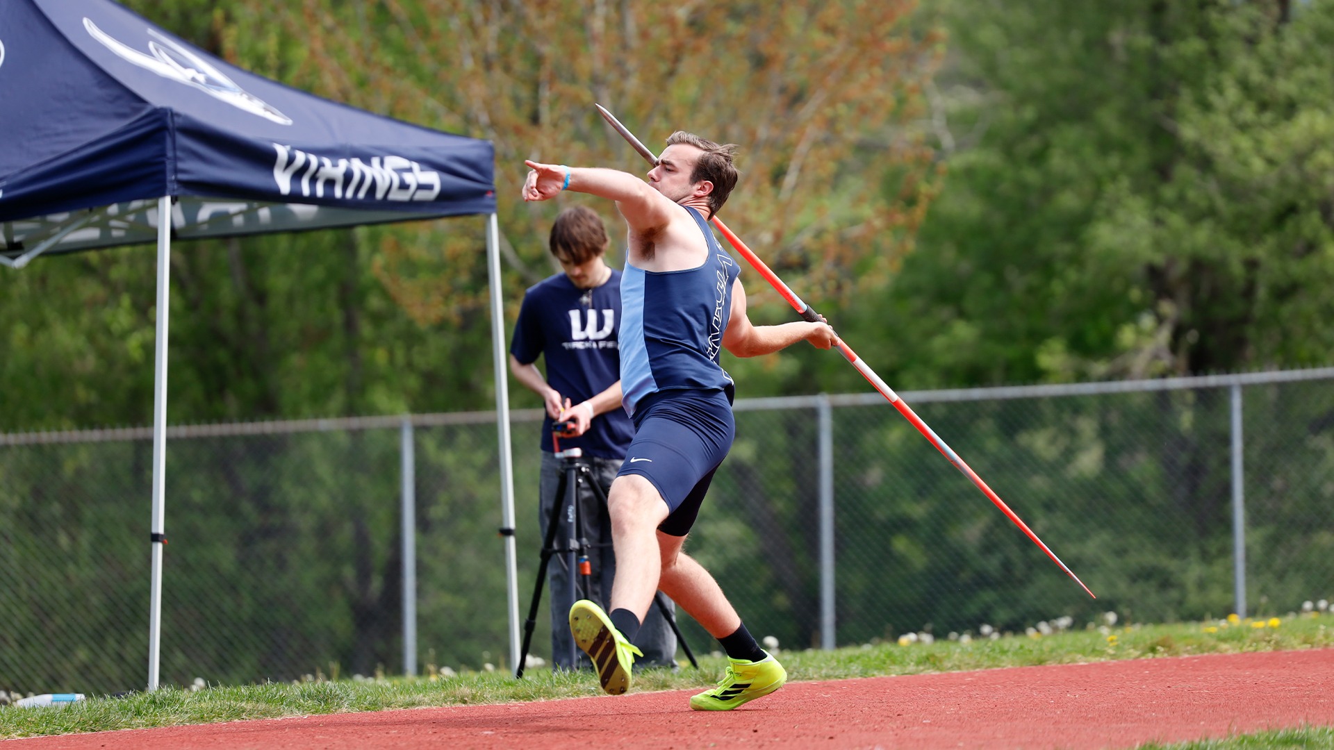 Jakob Braunstein throwing a javelin