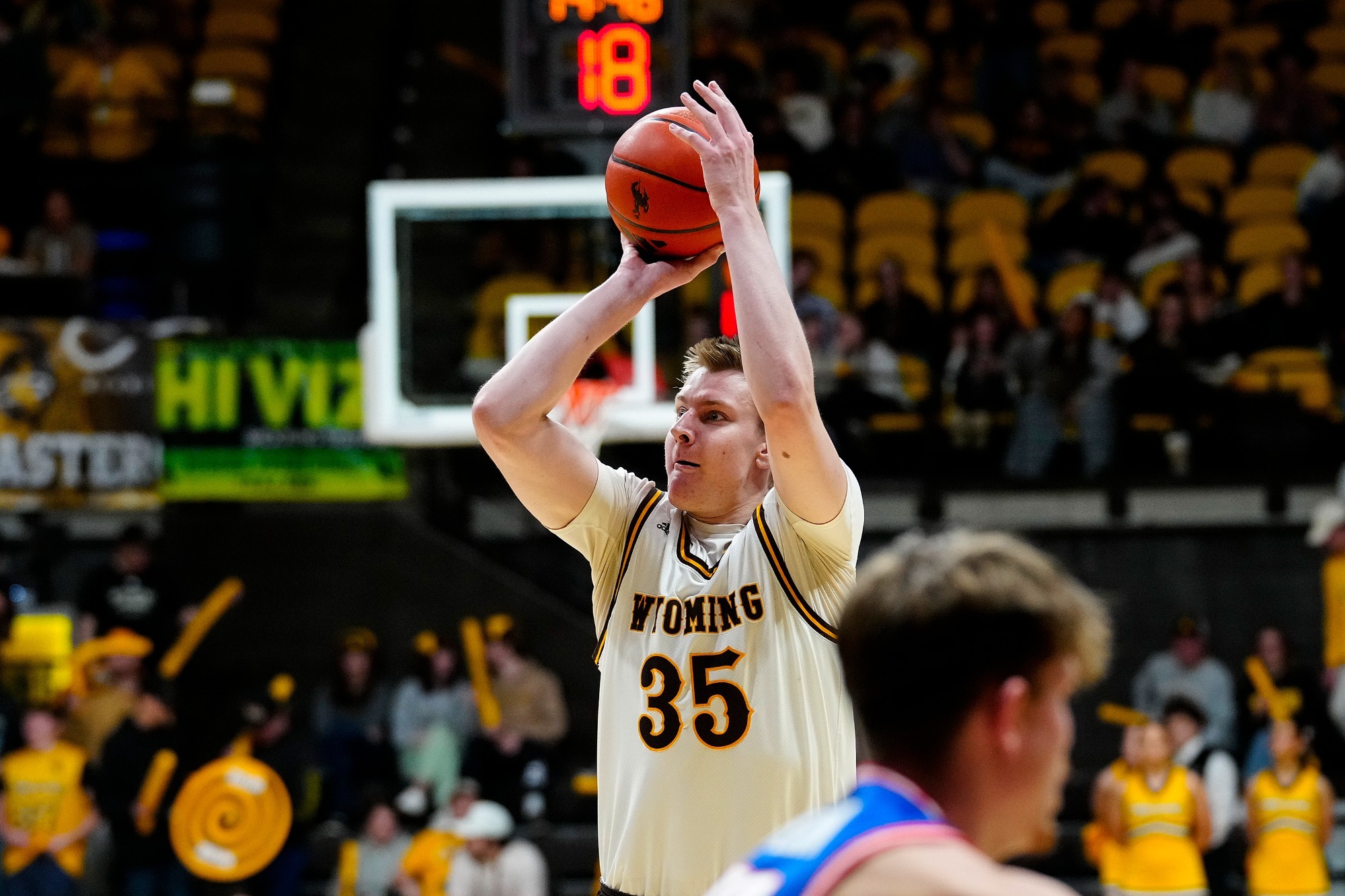 Simm-Marten Saadi Shooting a Three Against Boise State in 2026