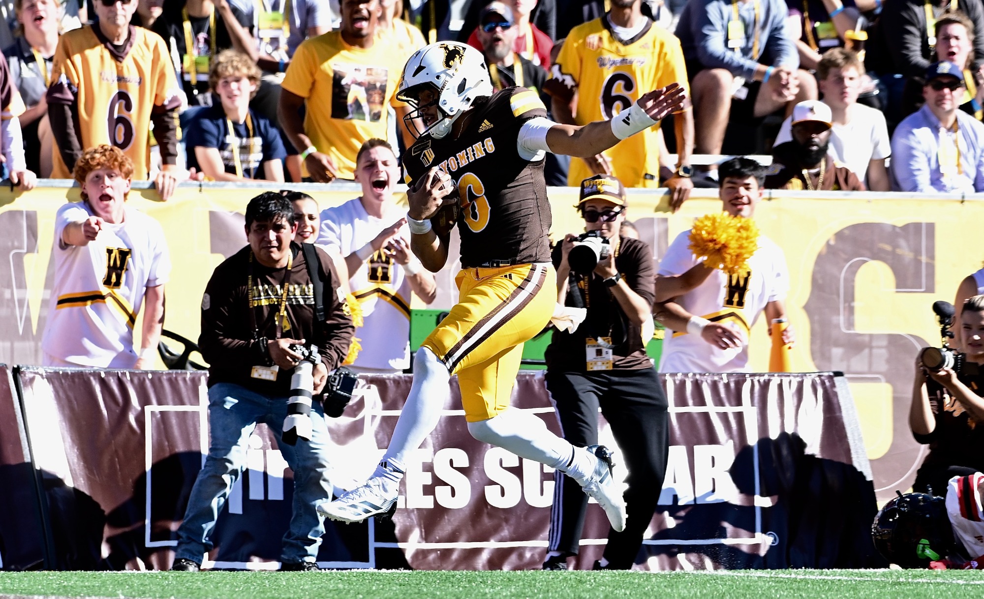 Wyoming vs NIU