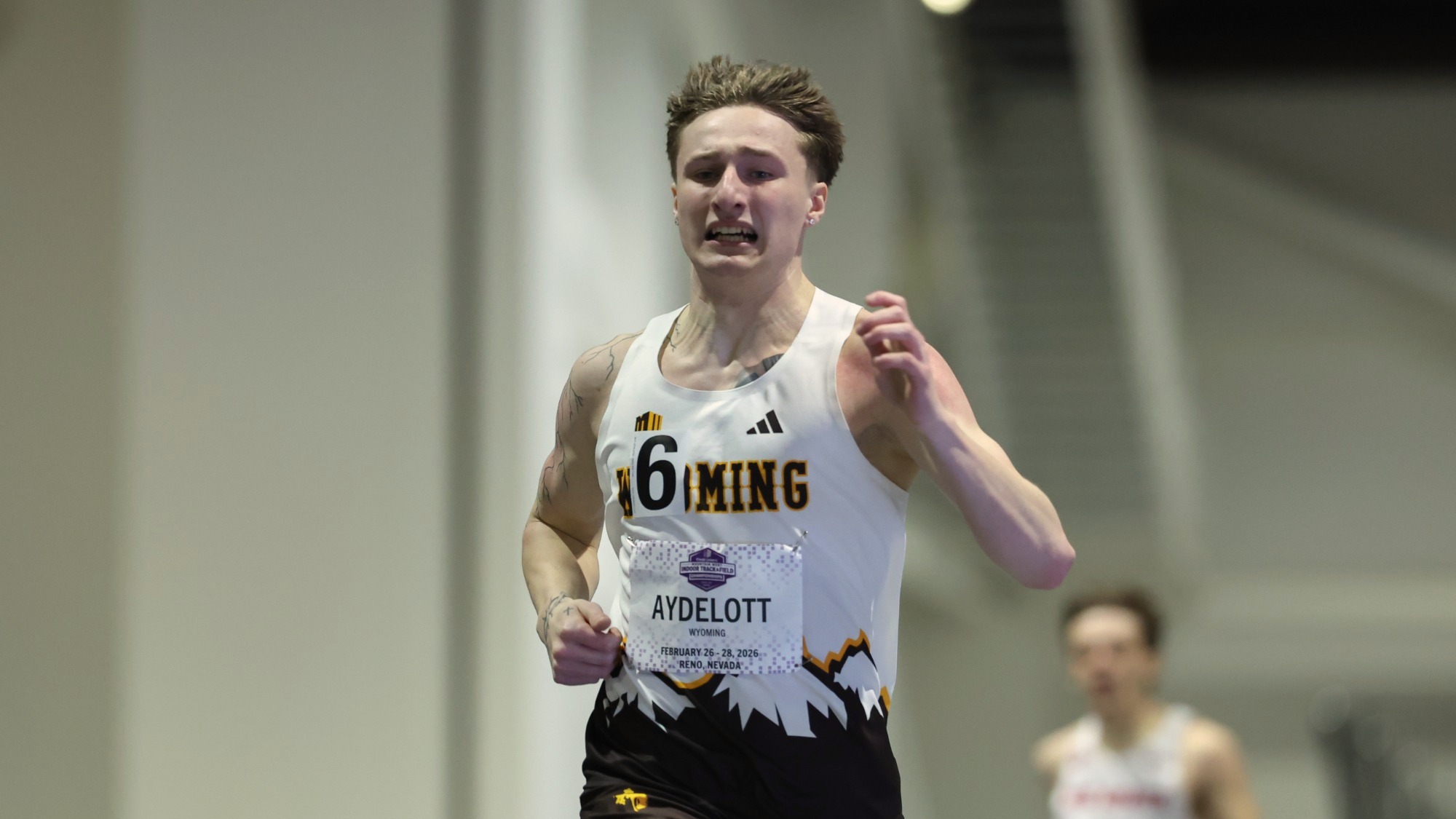 Jackson Aydelott running the 400-meter school record at MW Championships