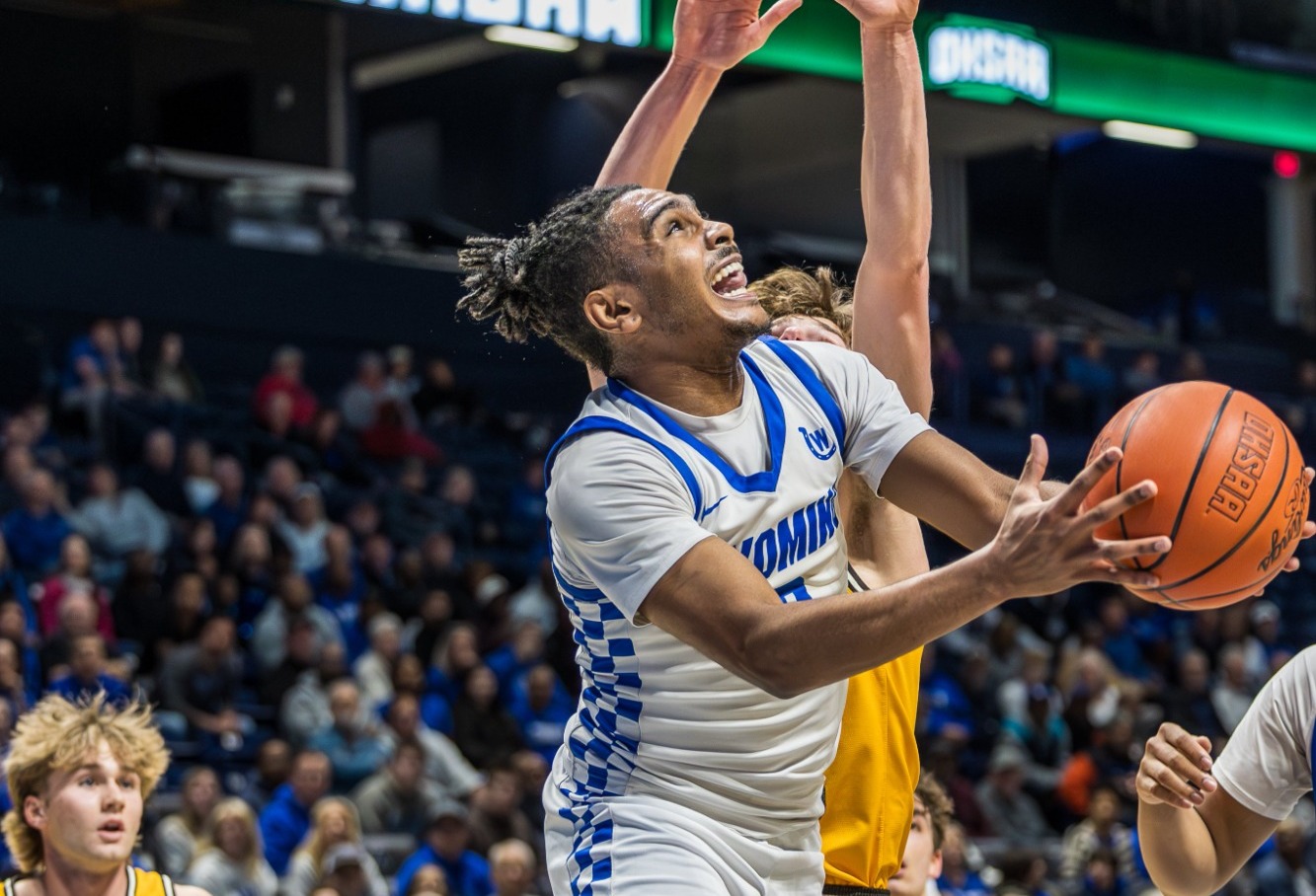 Boys Basketball vs. Alter