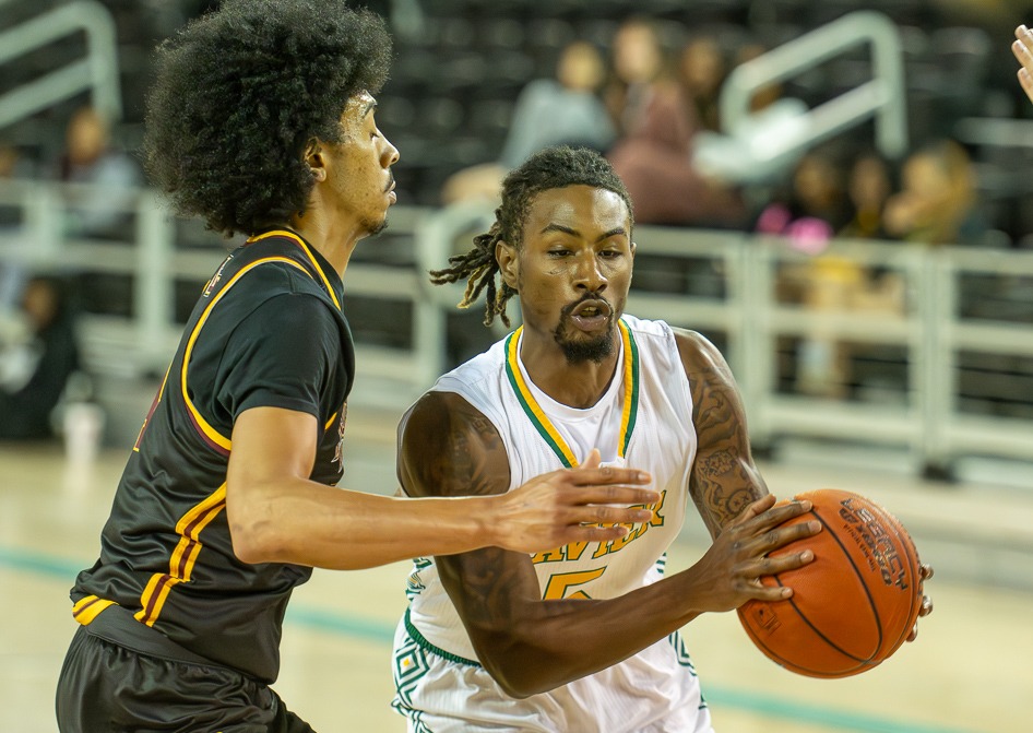 Elijah Tate versus Loyola 2025