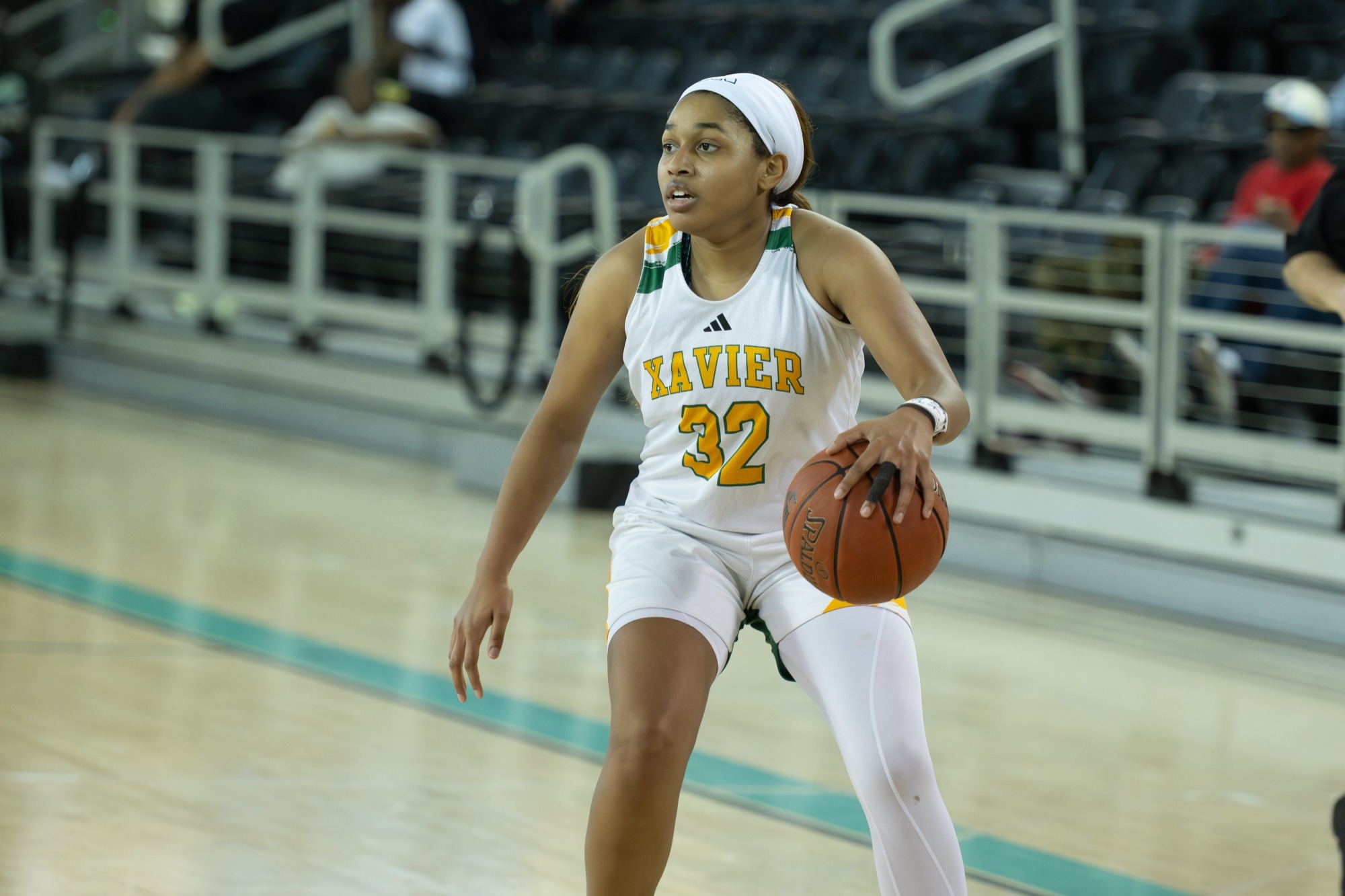 Alicia Blanton dribbling