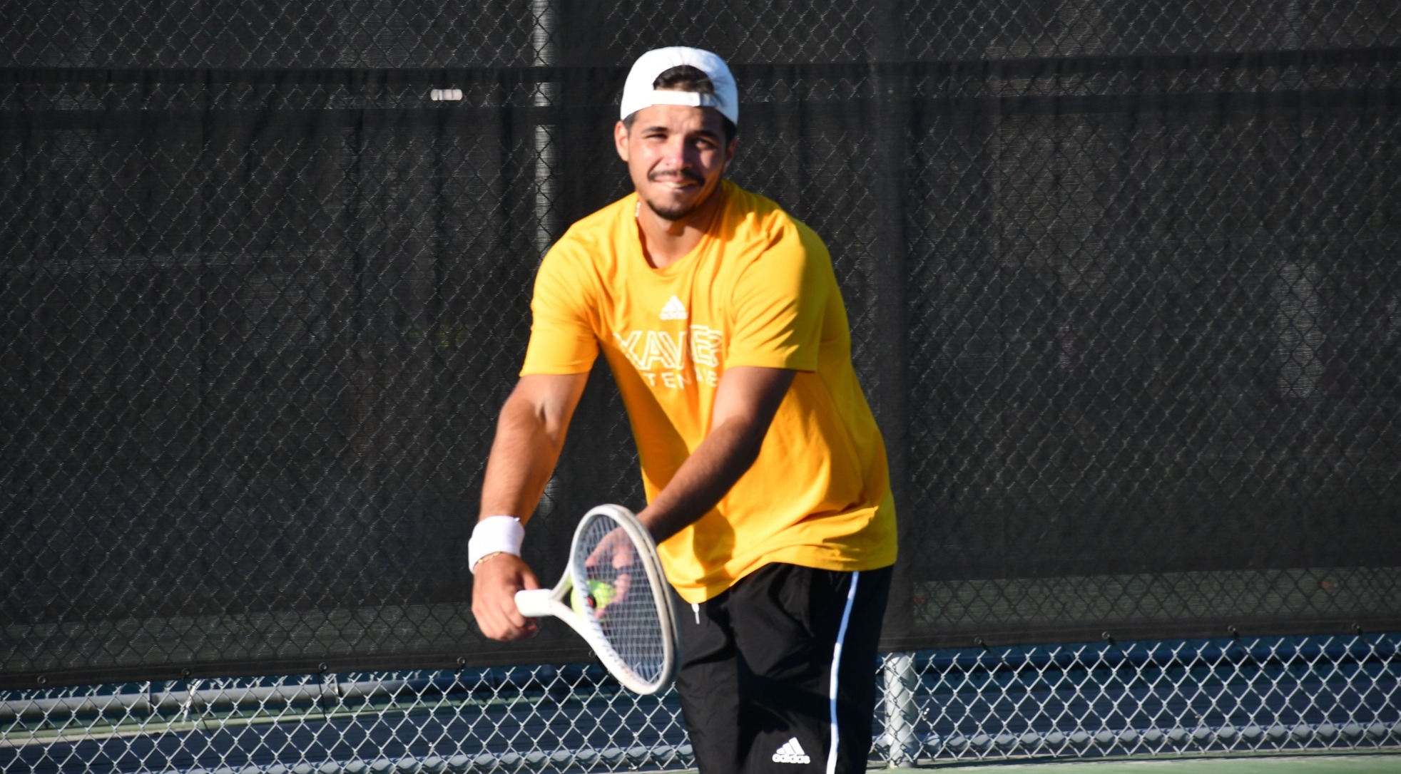 Nereo Suarez serving 25-26
