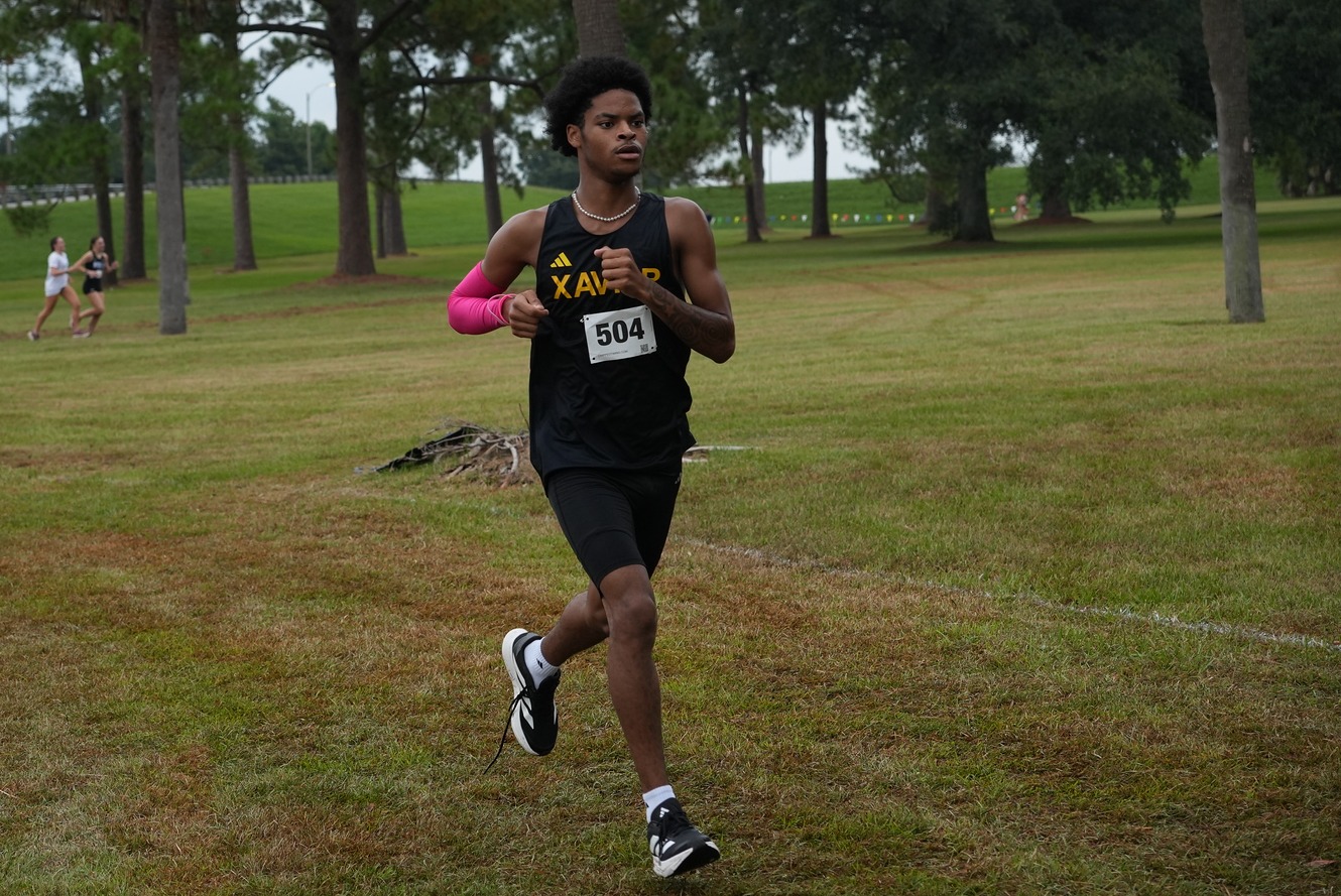 Kamal Webb runs in UNO race 2025