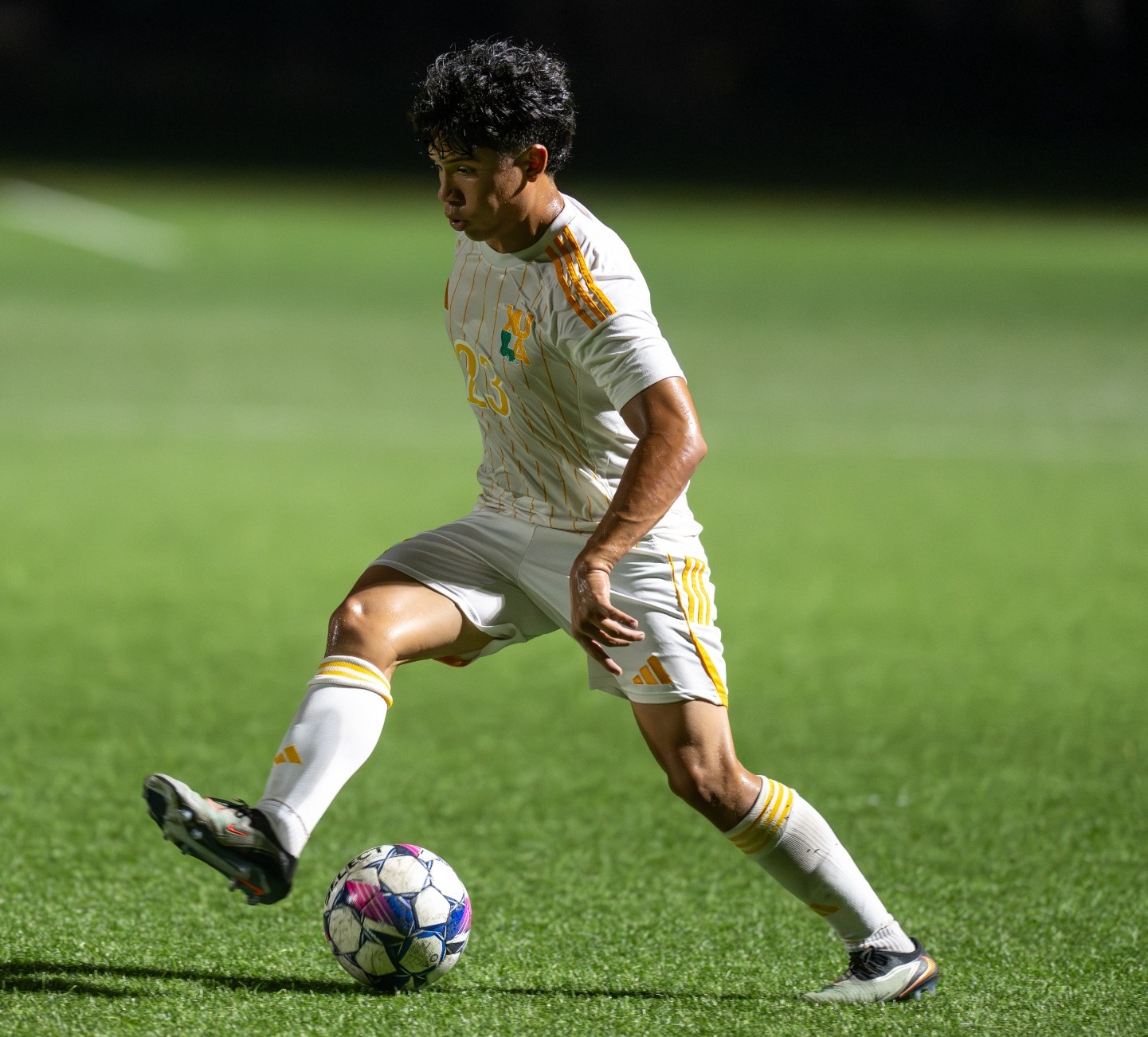 Nilson Zavala dribbling 2026