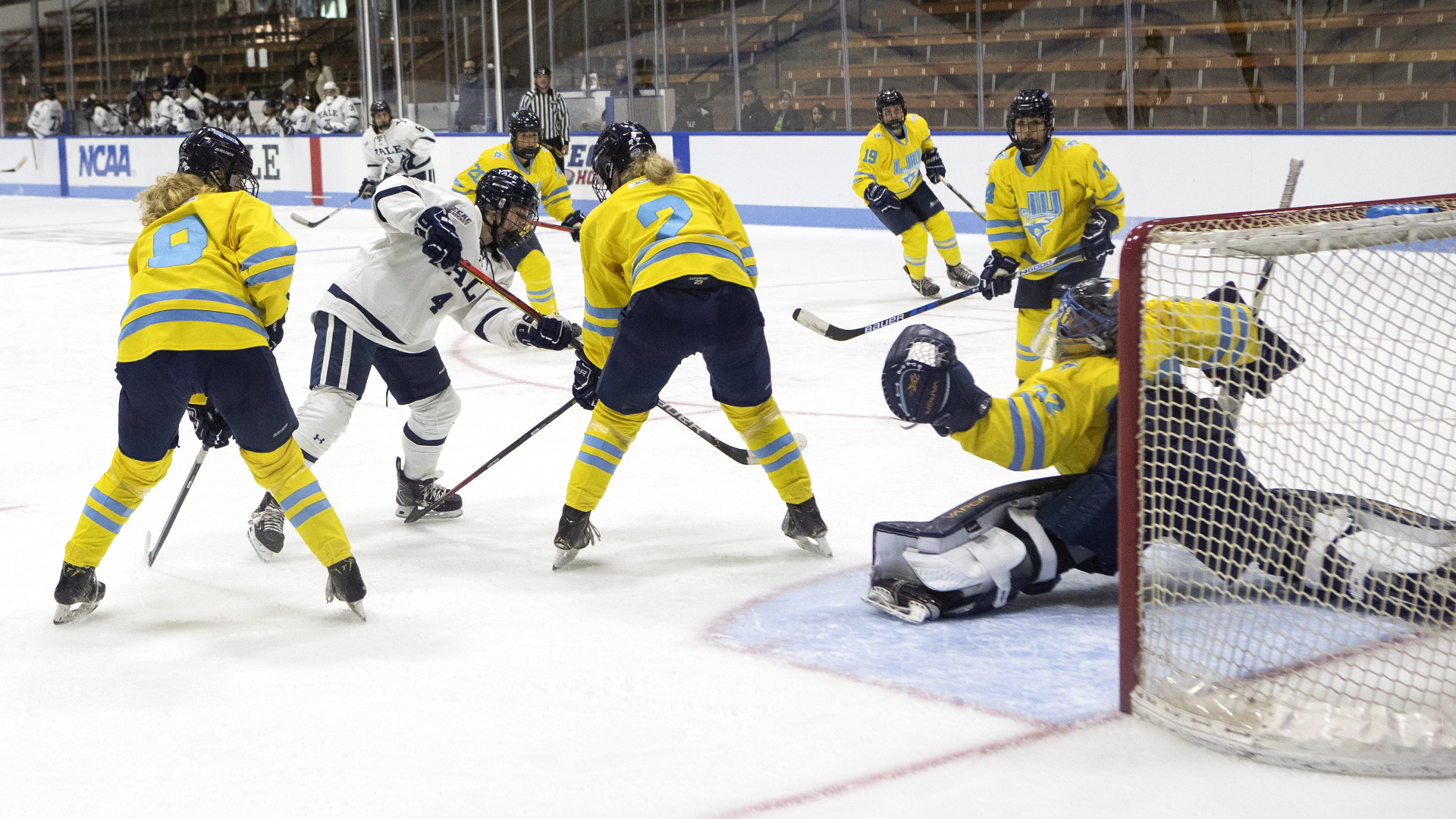 Elle Hartje 202324 Women's Ice Hockey Yale University