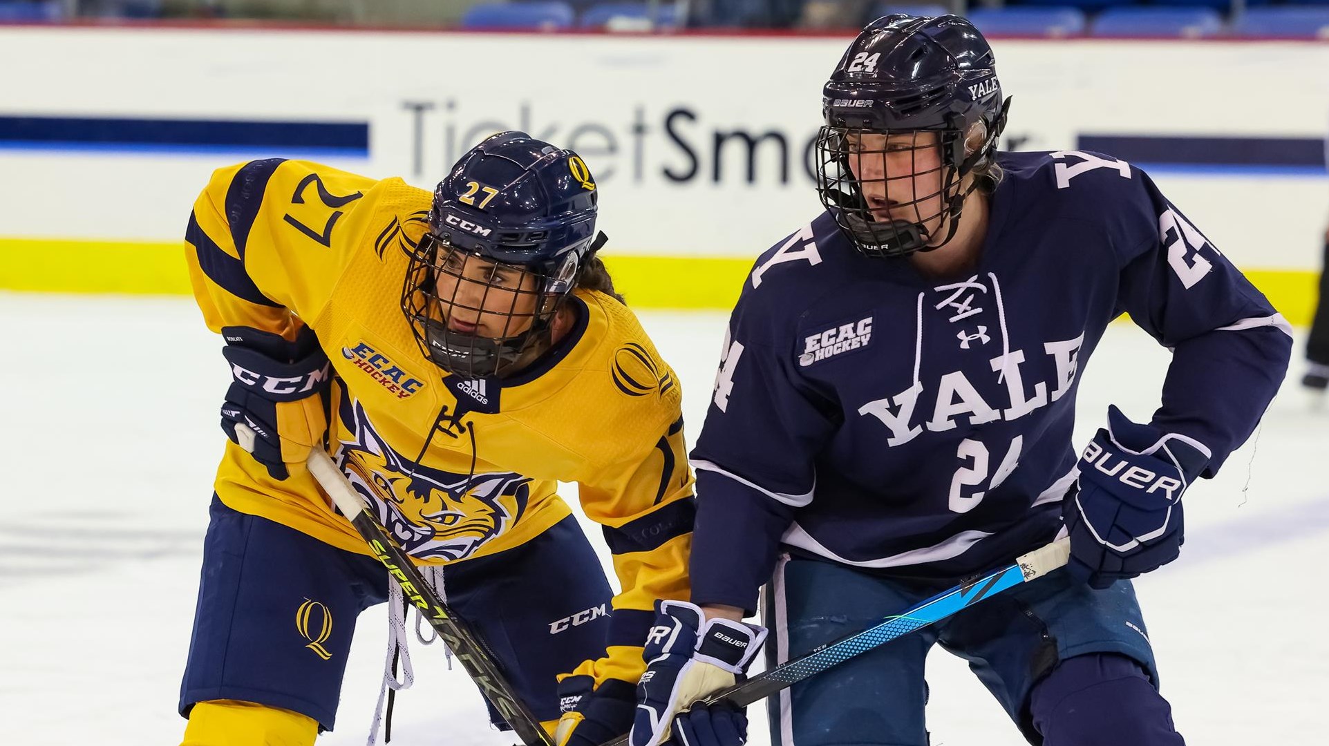 Claire Dalton 202223 Women's Ice Hockey Yale University