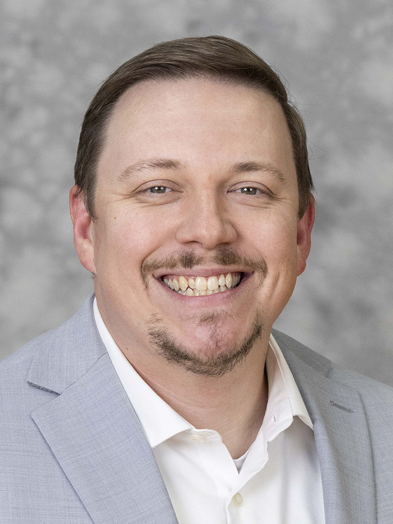 Assistant Coach Stephen Buettell