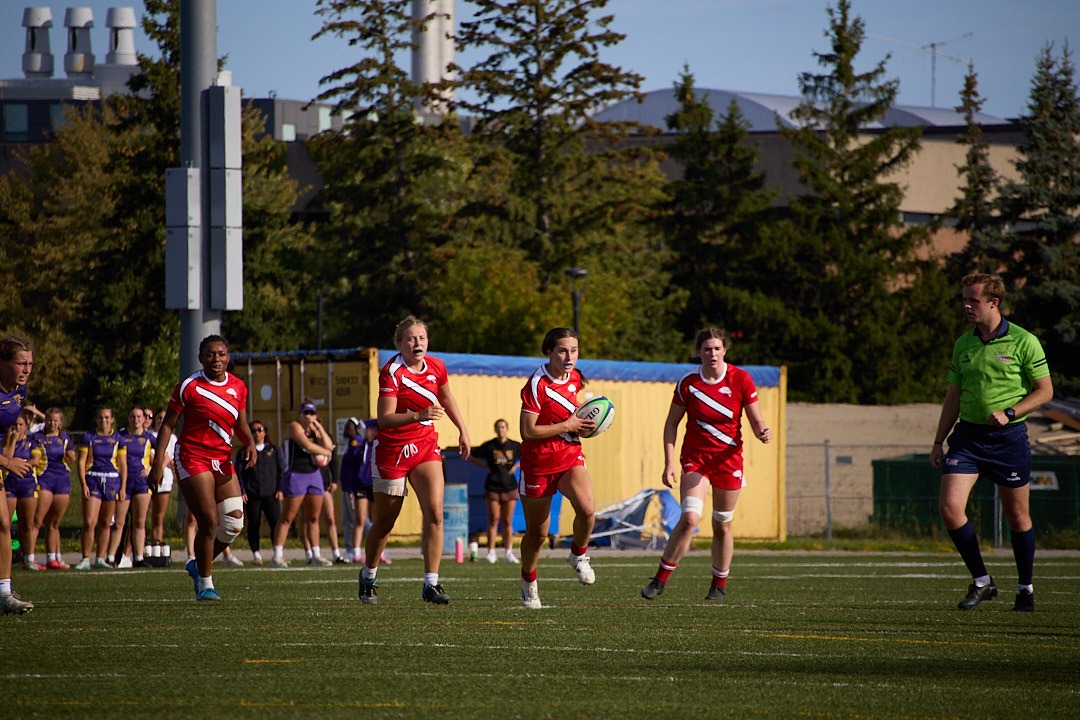 The York University Lions women’s rugby team travelled to Waterloo to face the Laurier Golden Hawks on Saturday afternoon in the OUA quarter-finals