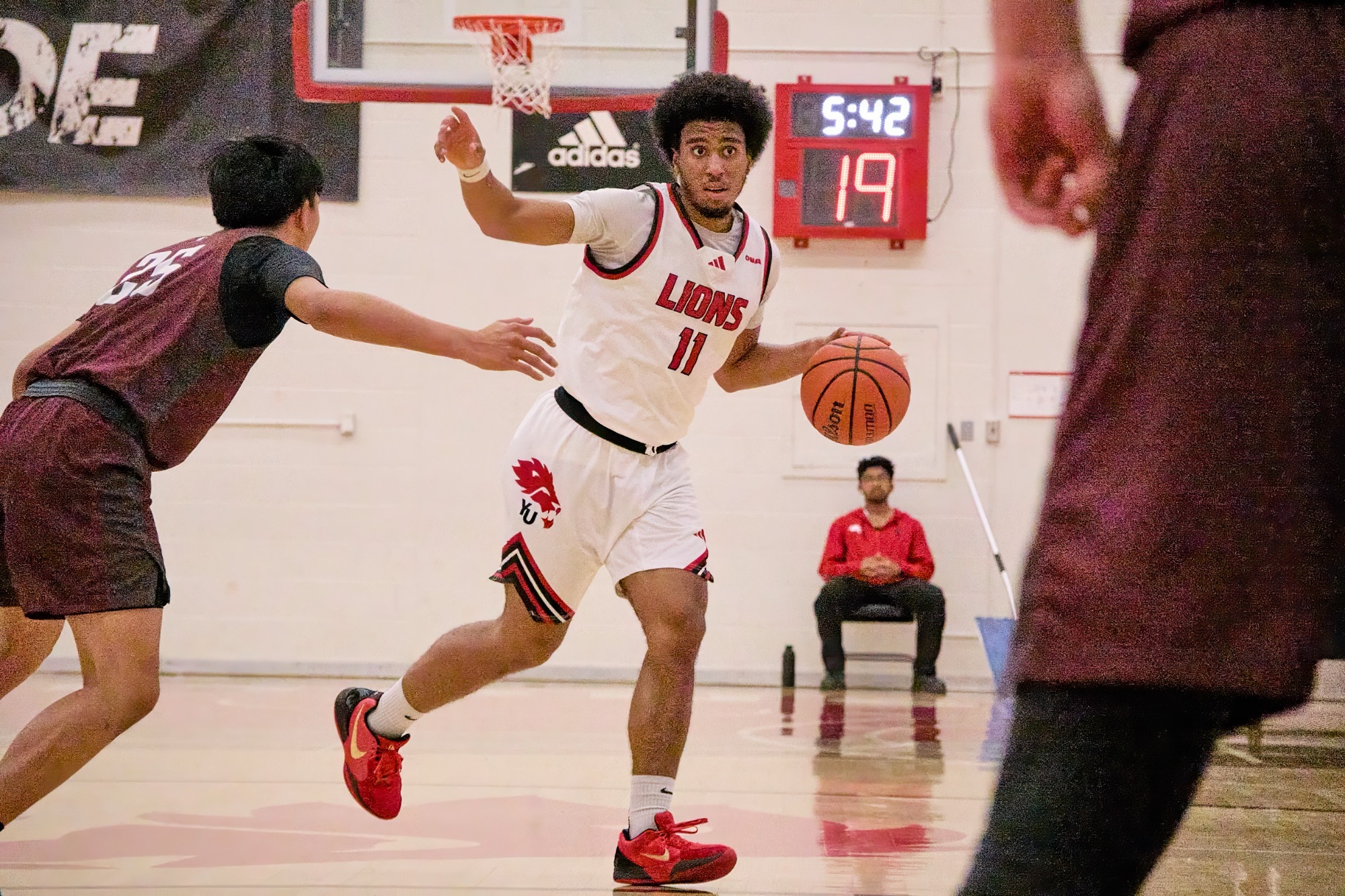 The York University Lions men’s basketball team hit the road to face the McMaster Marauders in Hamilton on Friday night