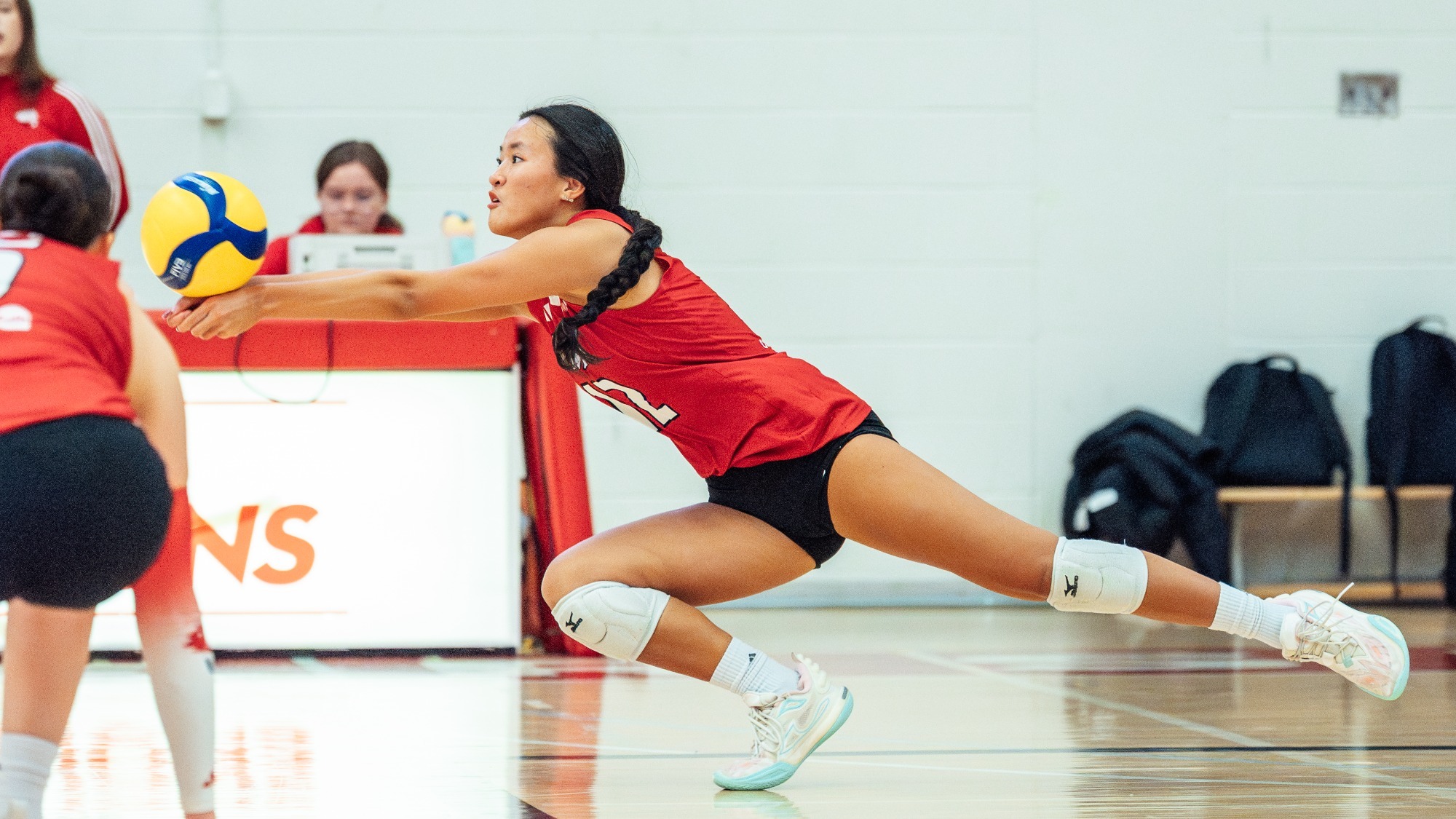 The York University Lions women’s volleyball team hosted the Lakehead Thunderwolves on senior day at Tait McKenzie Centre on Saturday