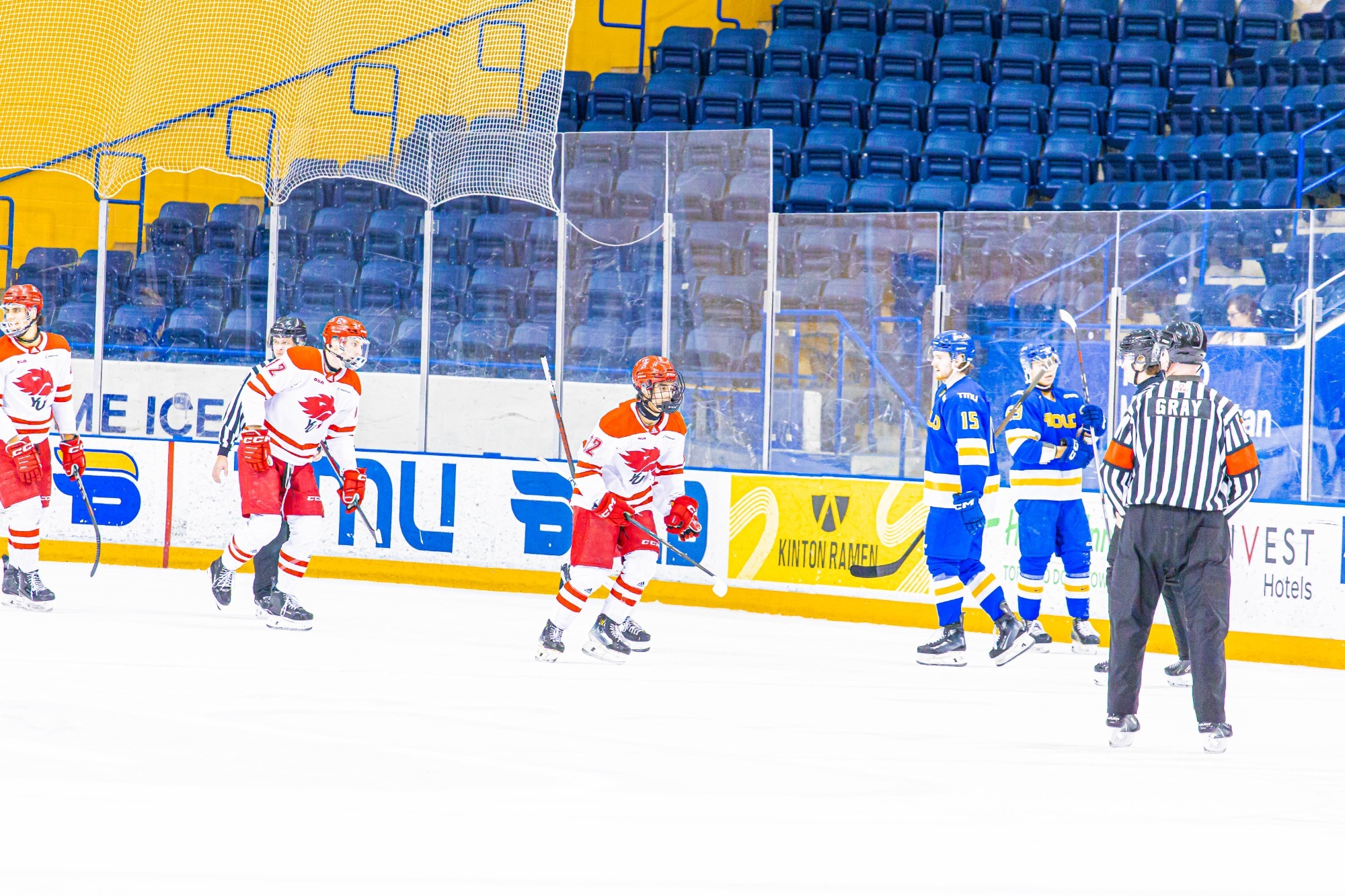 The York University Lions men’s hockey team kicked off the winter term on Thursday night, taking on the OUA West-leading TMU Bold