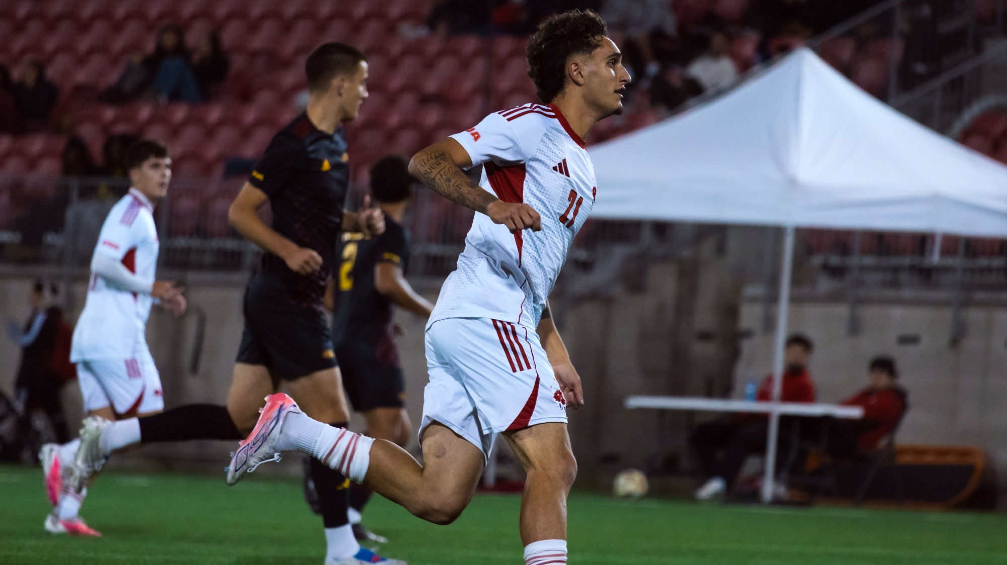 An impressive four-goal performance in the opening half elevated the York University Lions men's soccer team to a decisive 4–1 victory over the Guelph Gryphons on Friday night.