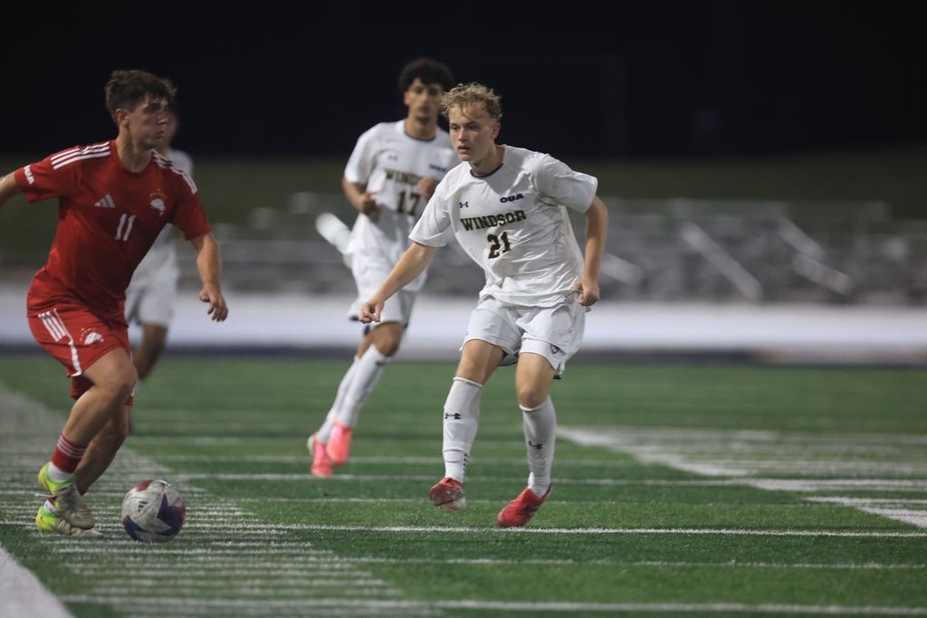 The York University Lions men’s soccer team will look to continue their blazing start to the season this weekend against the Windsor Lancers 