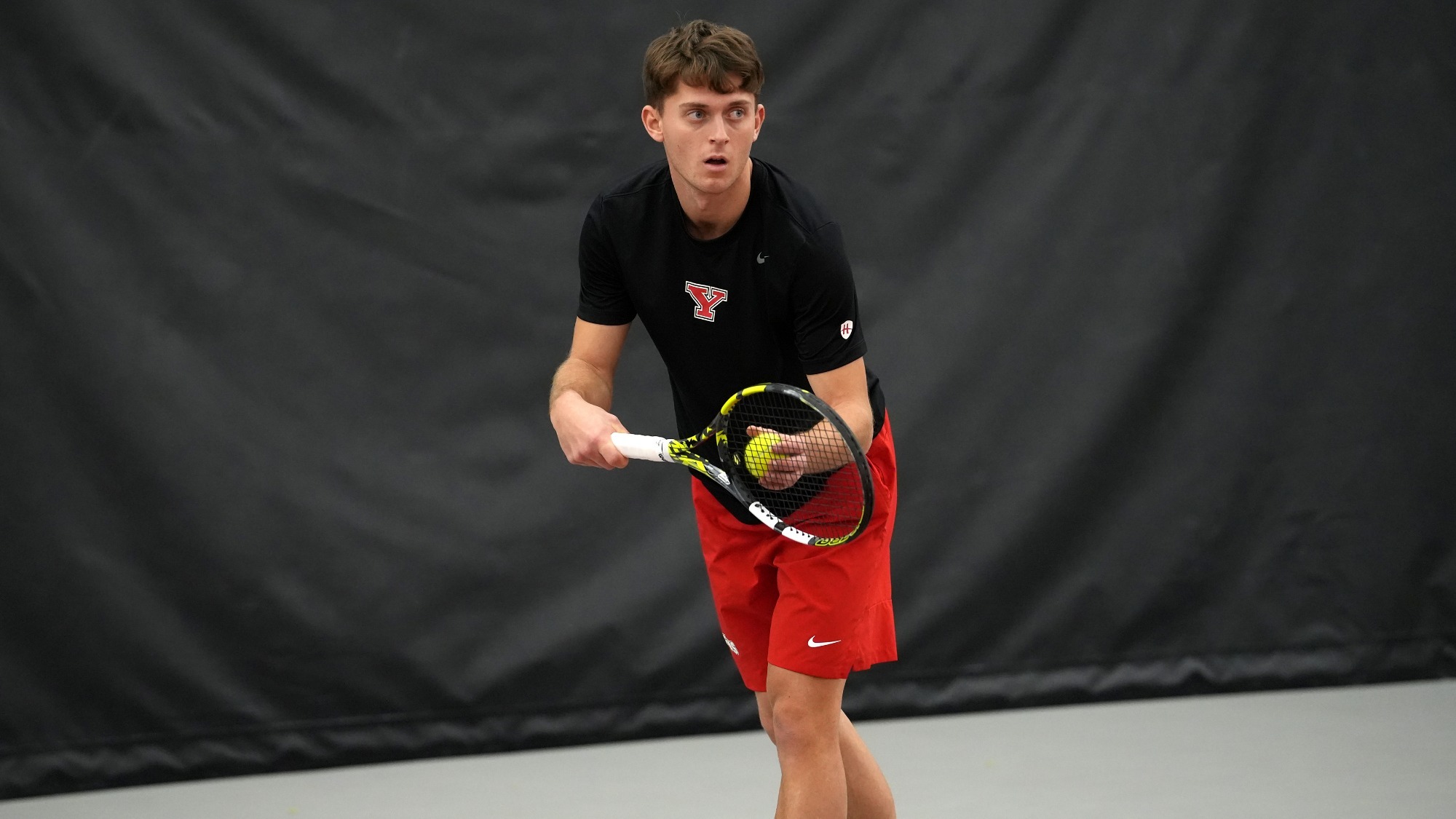 Malo Vernejoul prepares to serve