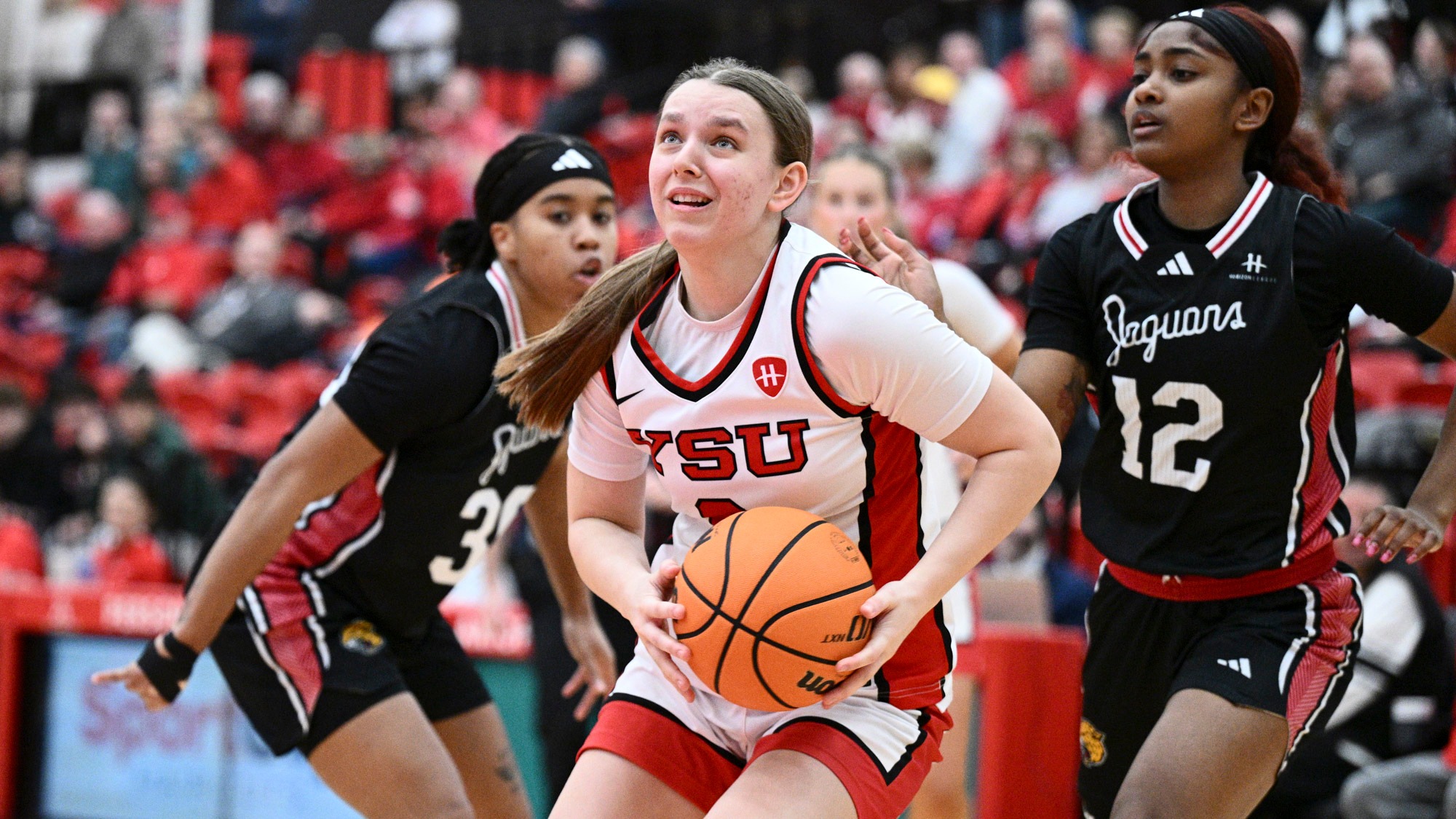 Danielle Cameron drives toward the basket for Youngstown State's women's basketball team vs. IU Indy on Jan. 17, 2026. Photo by Robert Hayes.