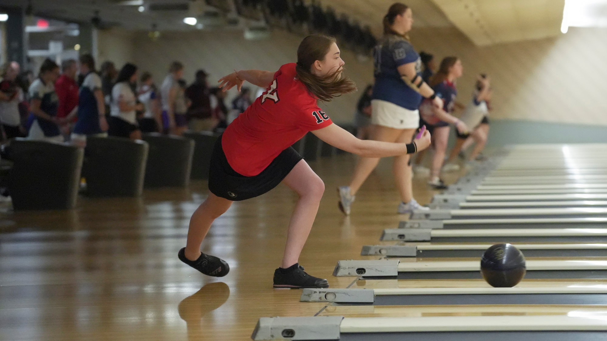 Amber Mason bowls for YSU at the Chelsea Gilliam Penguin Classic.