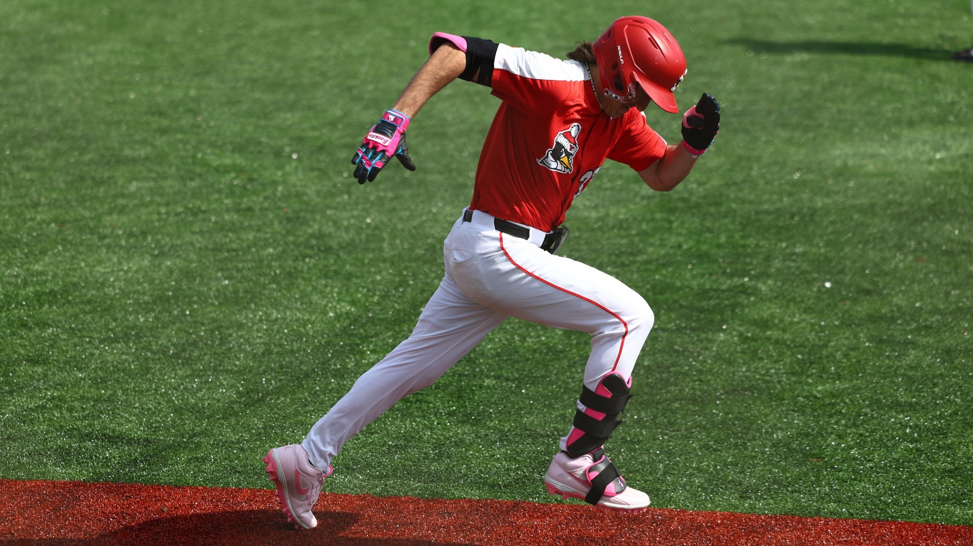 Nathan Beckley sprints down the first base line during a baseball game vs. Oakland at Pullman Park on March 15, 2026 (Photo by Bryson Chavez)