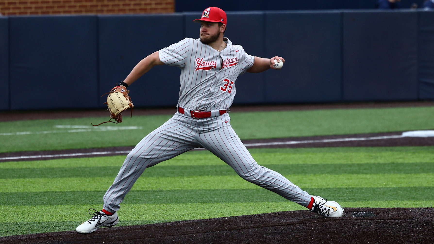 Braden Gebhardt delivers a pitch for YSU at Longwood on Feb. 27, 2026 (Photo by Bryson Chavez)