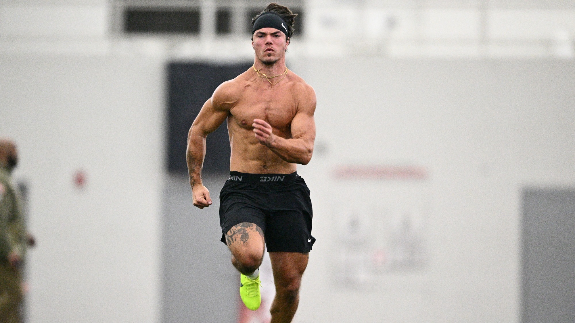Max Tomczak runs the 40-yard dash at YSU's Pro Day