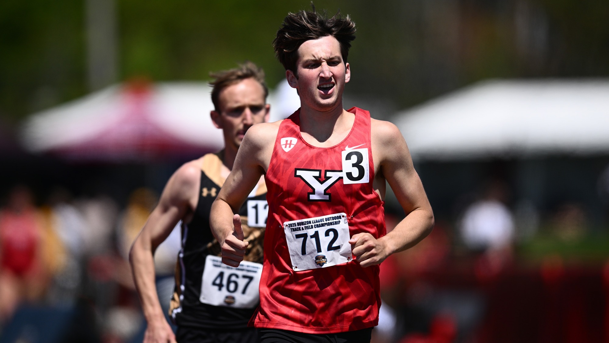 Connor Shingleton running at 2025 HL Outdoor Championships