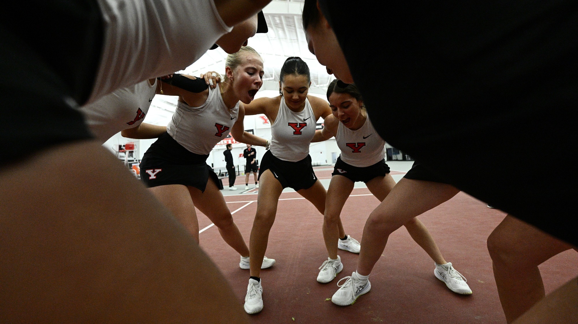 YSU Women's Tennis pre-match huddle