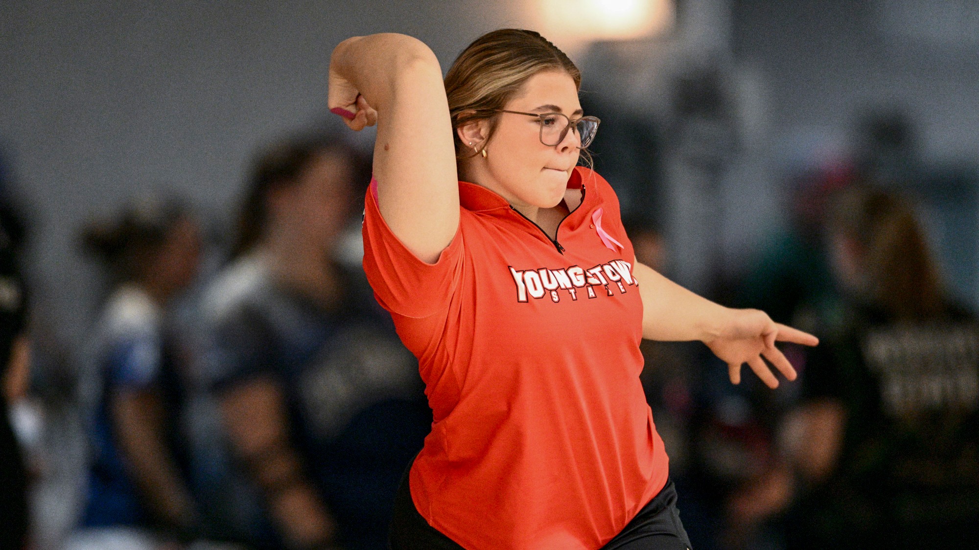 Liv Baskin follows through her shot for Youngstown State at the 2025 Chelsea Gilliam Penguin Classic on Oct. 19, 2025.