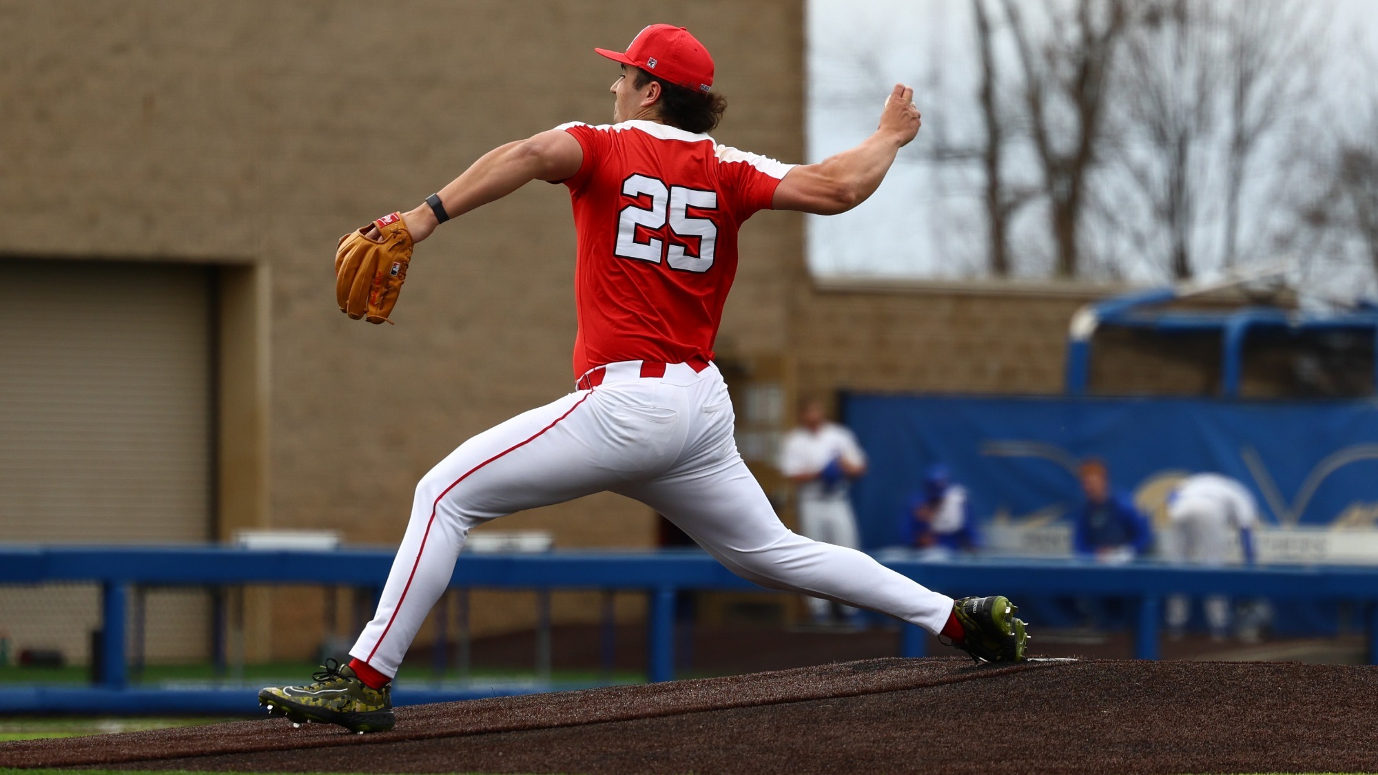 Sumner Estes delivers a pitch for YSU during a baseball game at Pitt on March 25, 2026 (Photo by Bryson Chavez)