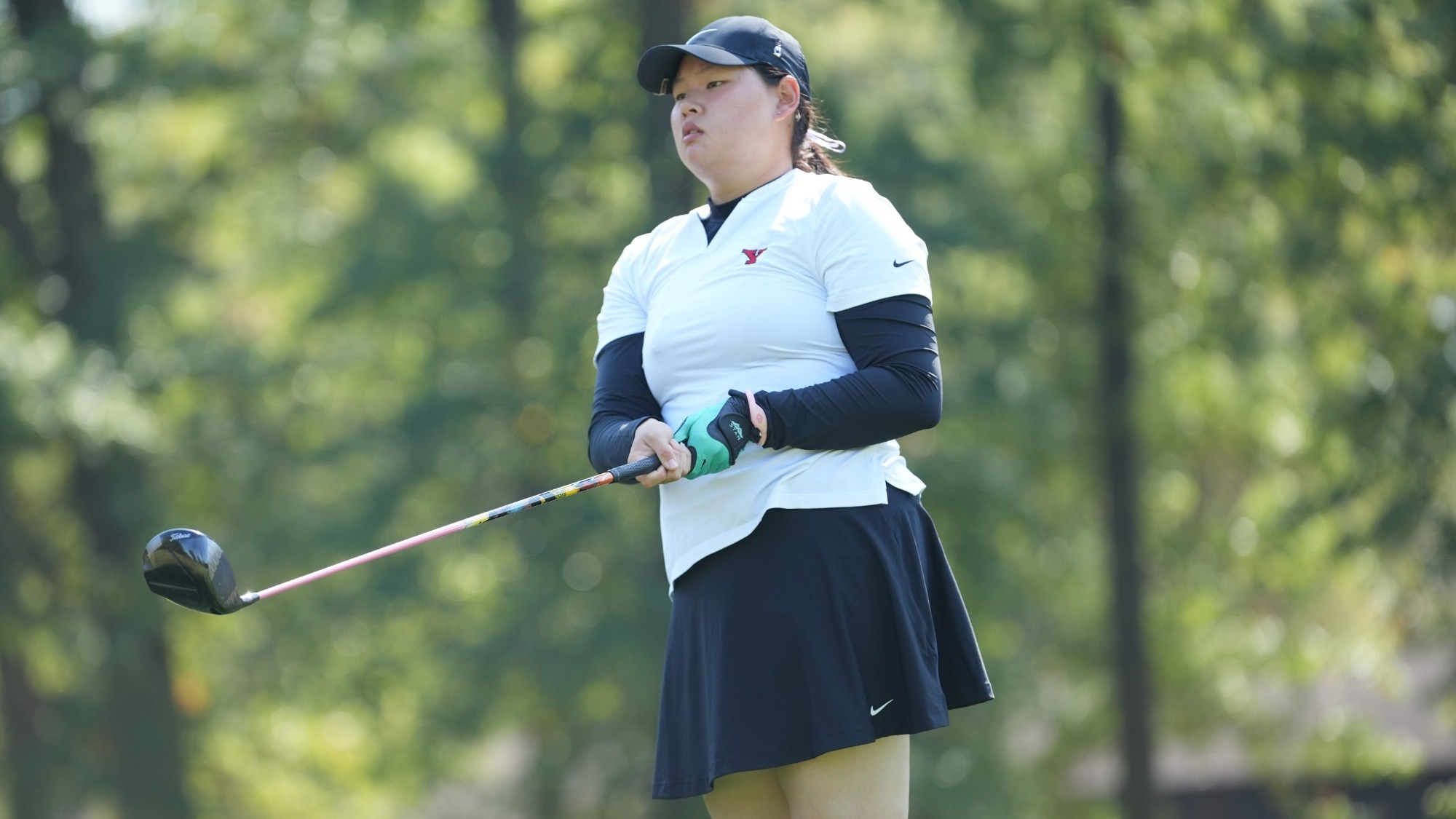 Neeranuch Prajunpanich hits a tee shot for YSU during the Roseann Schwartz Invitational on Sept. 21, 2025 (Photo by Drae Smith)