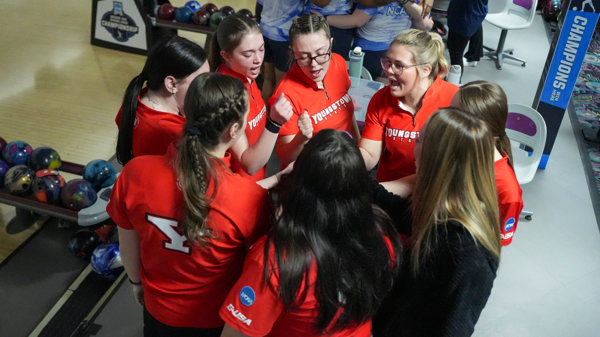 Youngstown State's bowling team huddles before its match against North Carolina A&T at the NCAA Lansing Regional on April 3, 2026