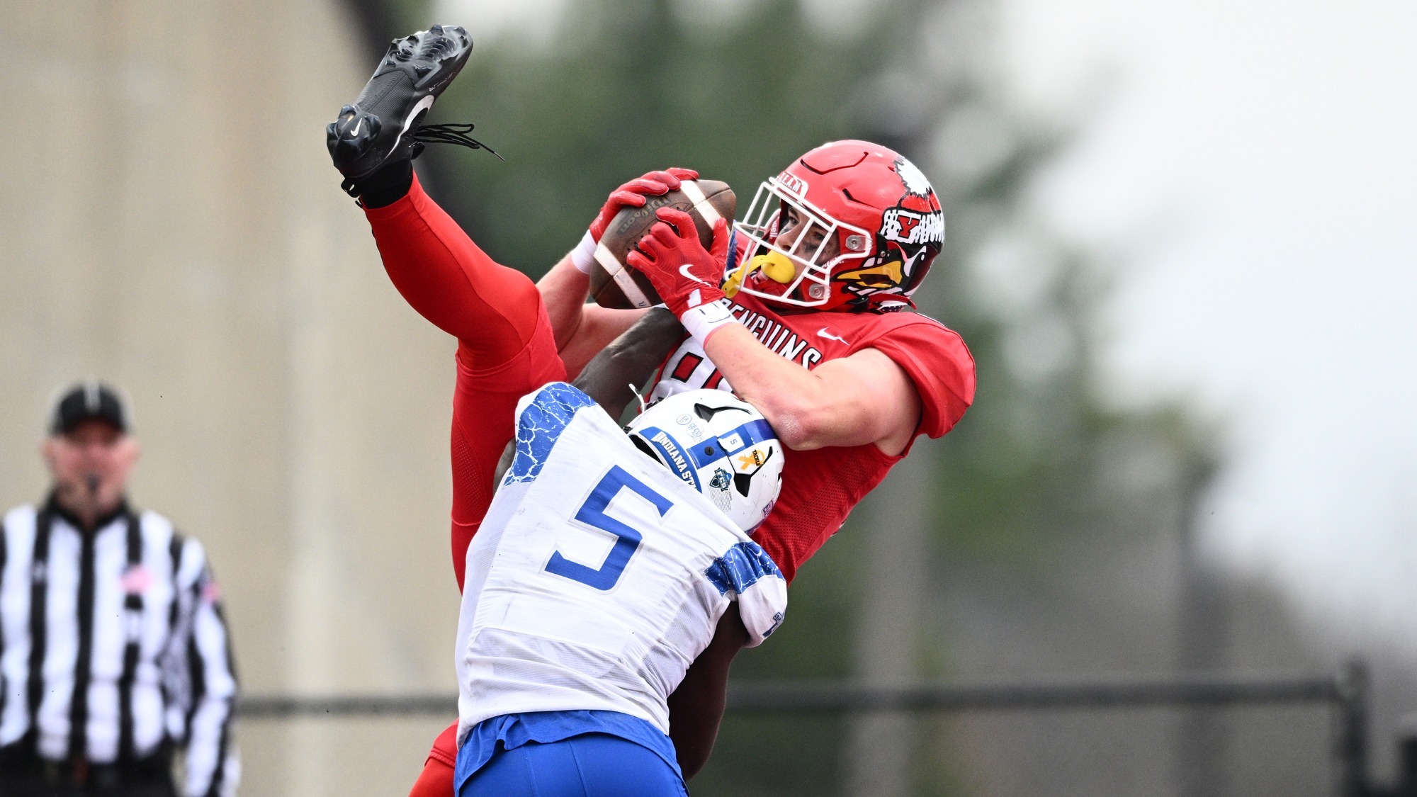 Austin Bray hauls in a touchdown pass vs. Indiana State