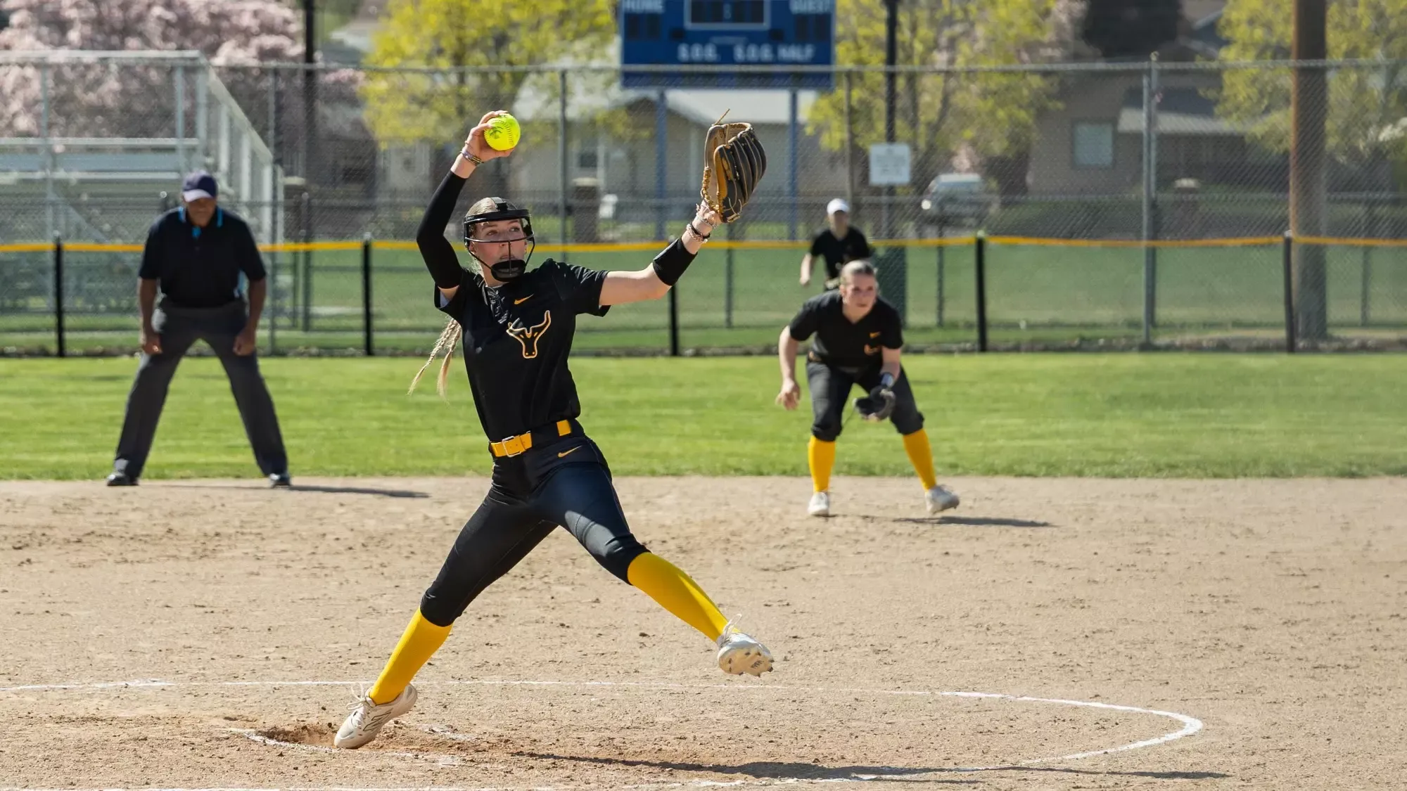 Glory Estabrook winds up